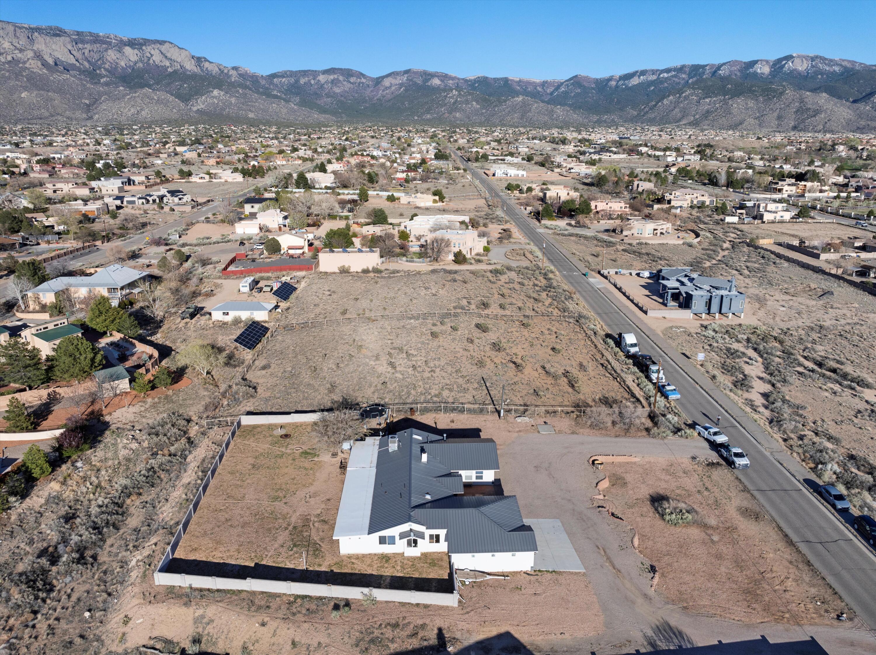 10811 Del Rey Avenue NE