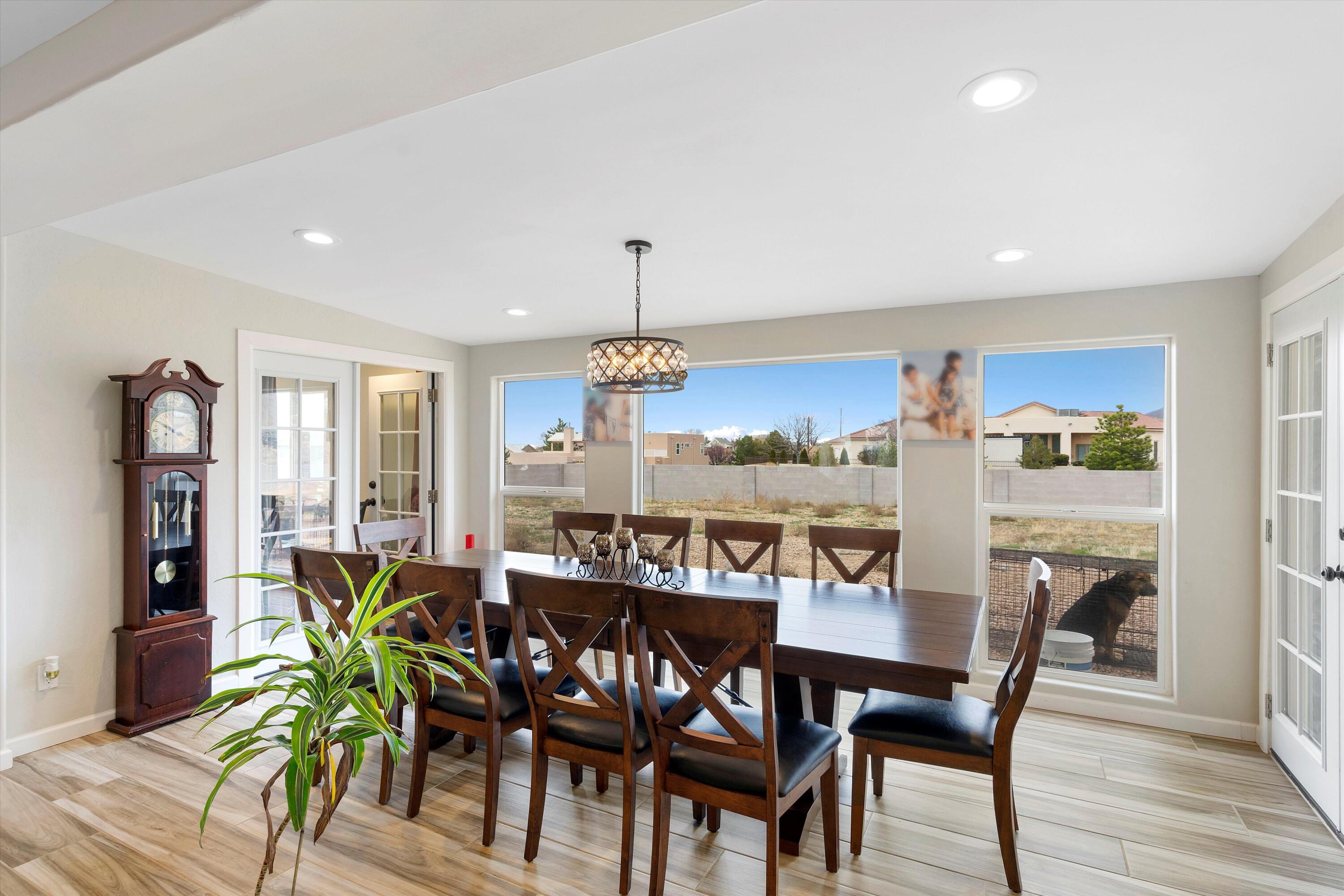 10811 Del Rey Avenue NE