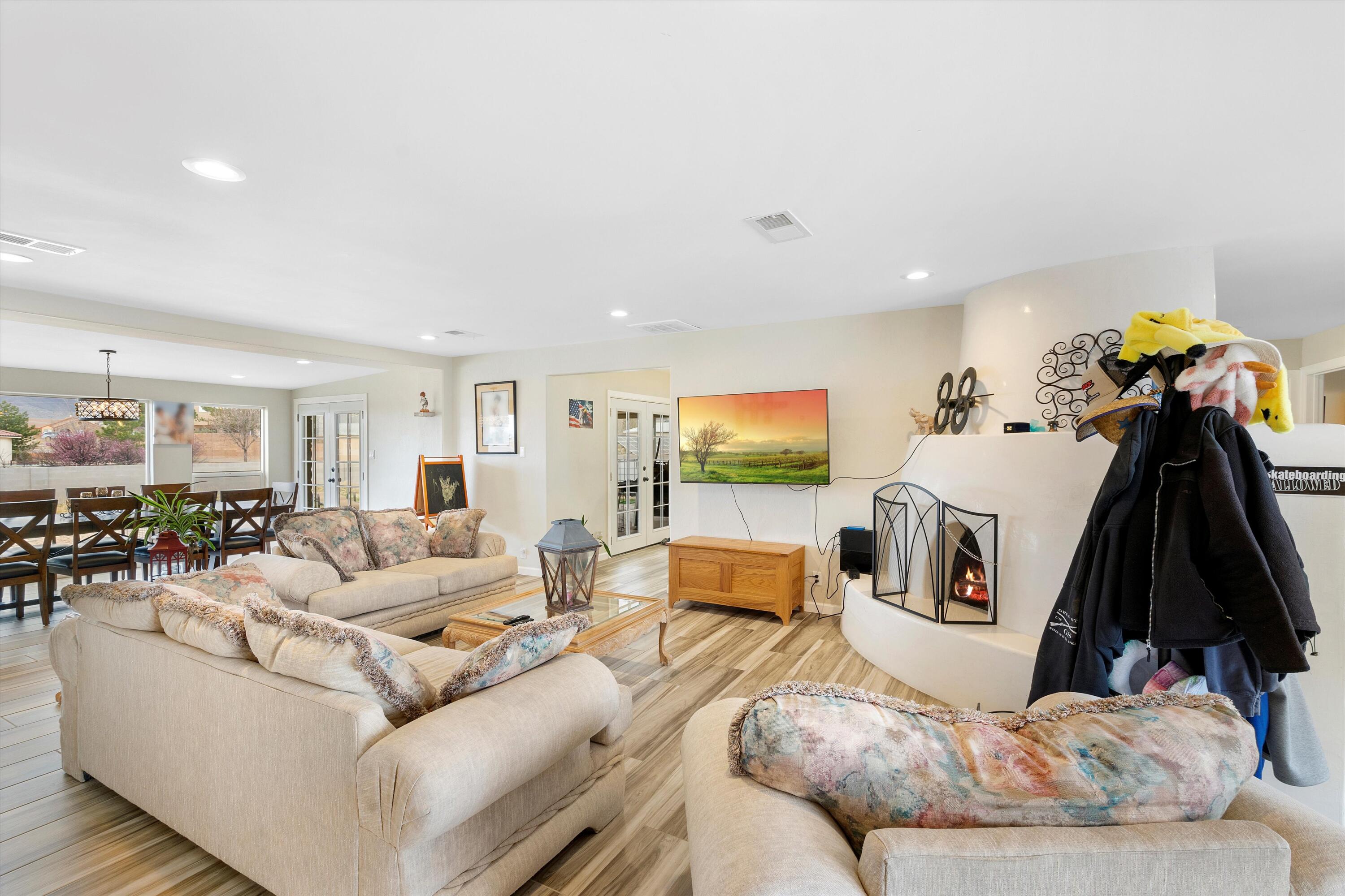 10811 Del Rey Avenue NE