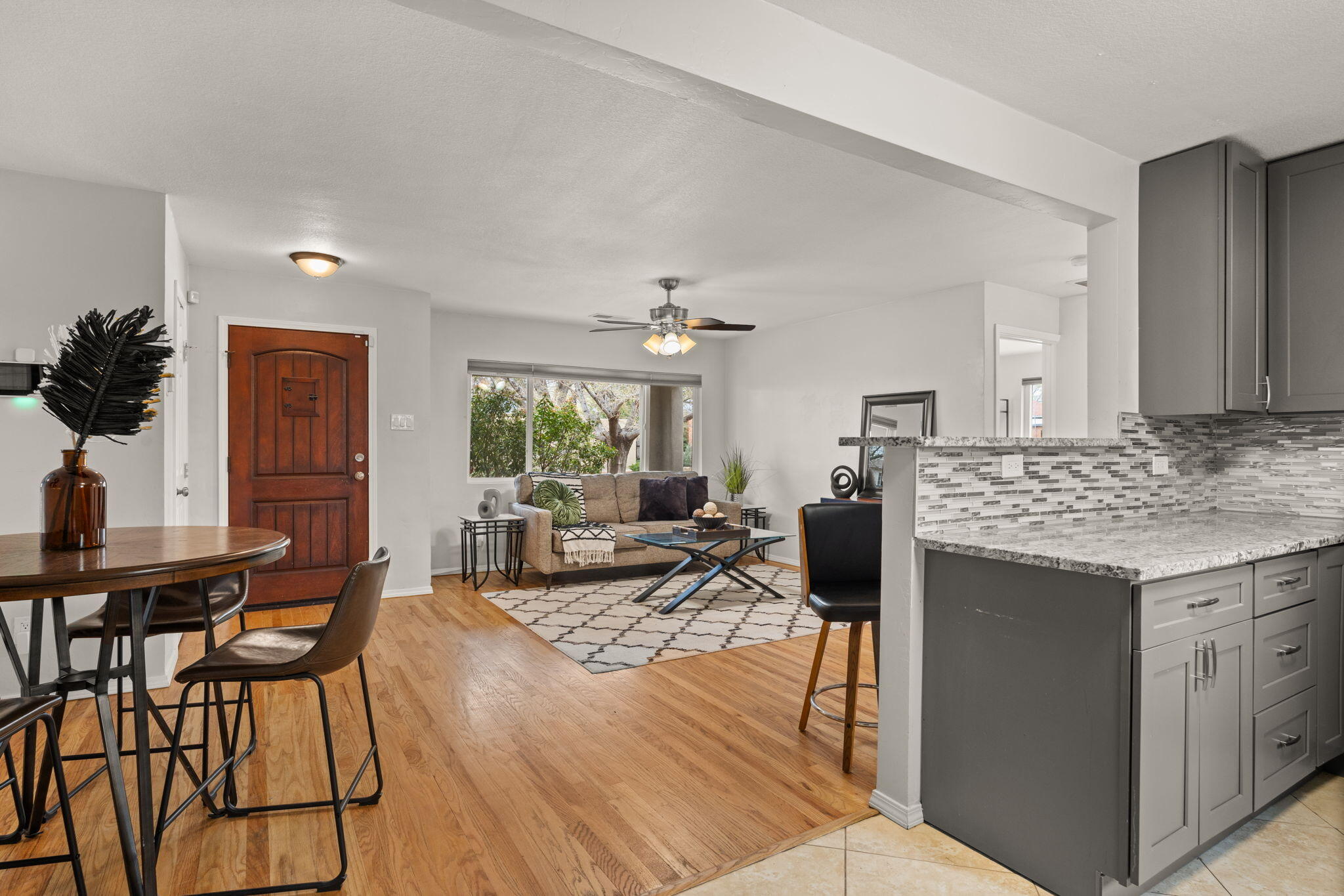 1037 Quincy Street SE