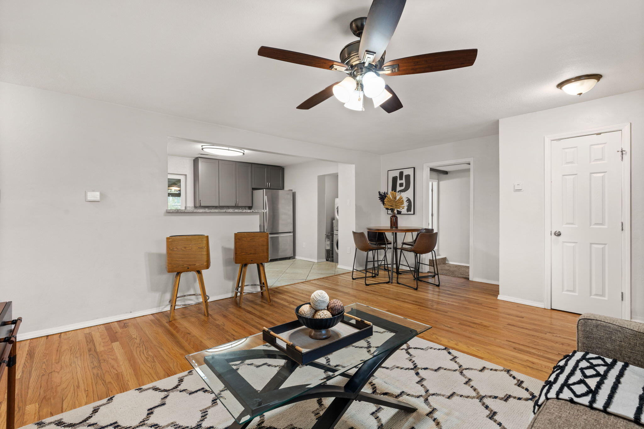 1037 Quincy Street SE