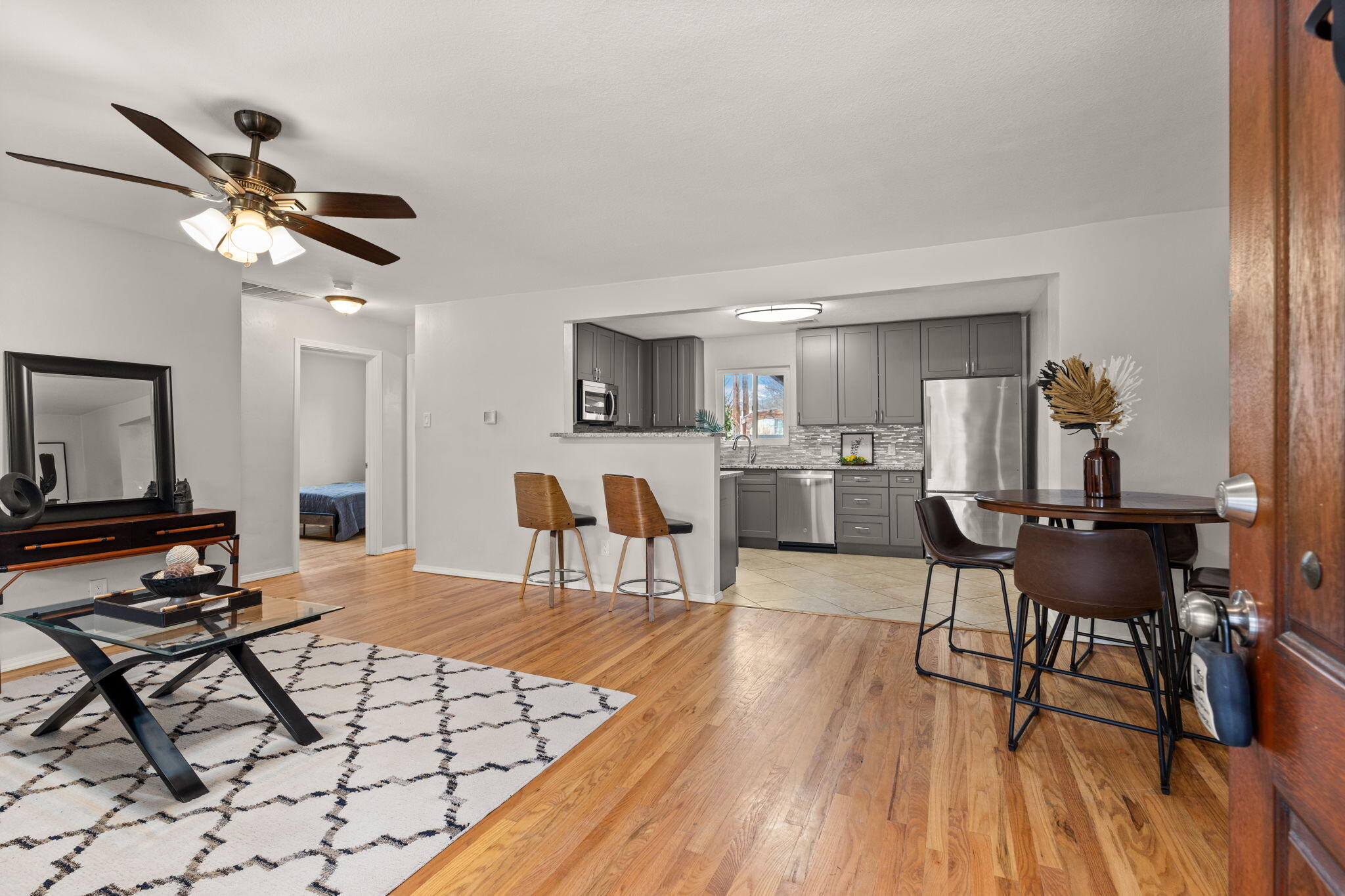 1037 Quincy Street SE