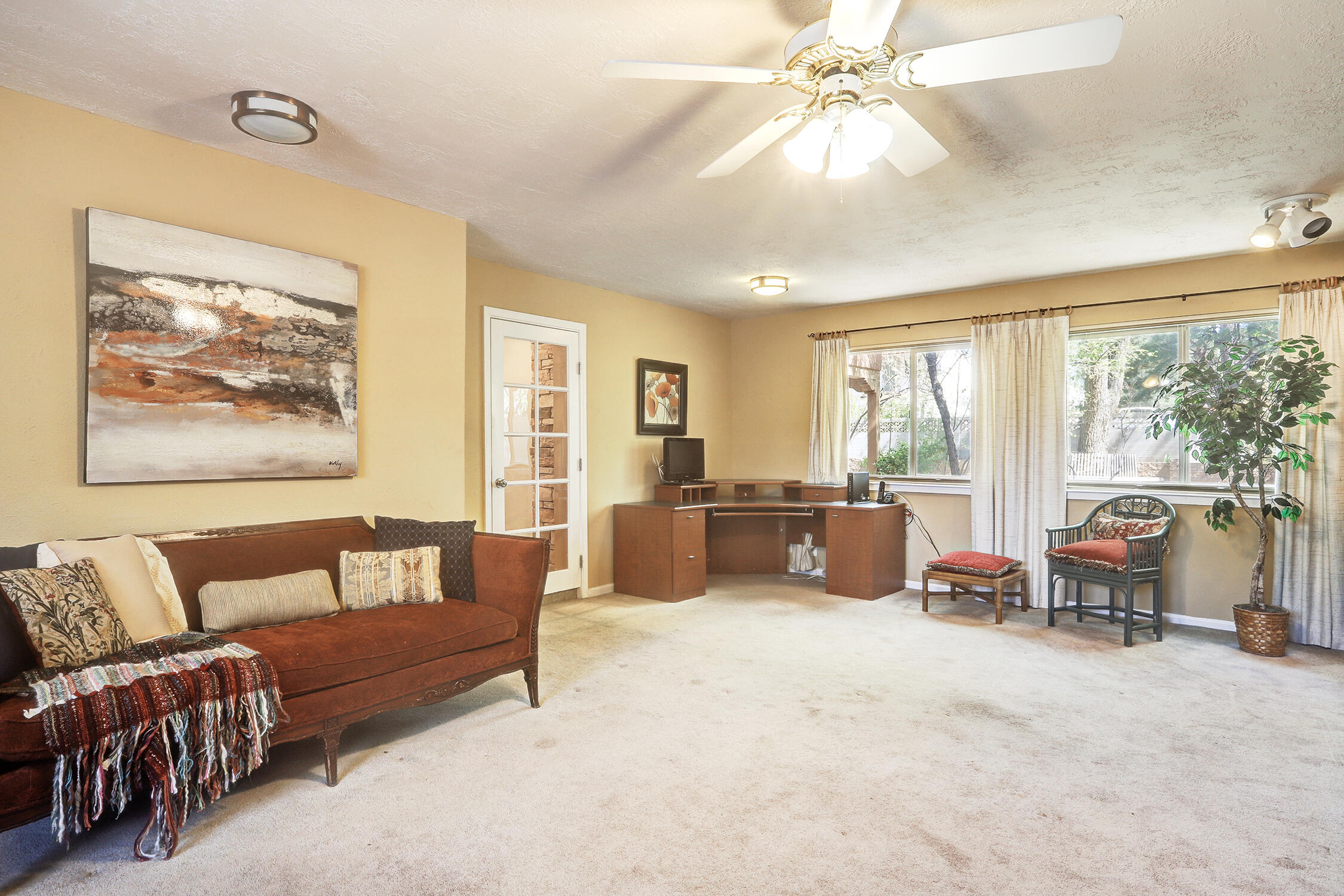 1020 Brazos Place SE