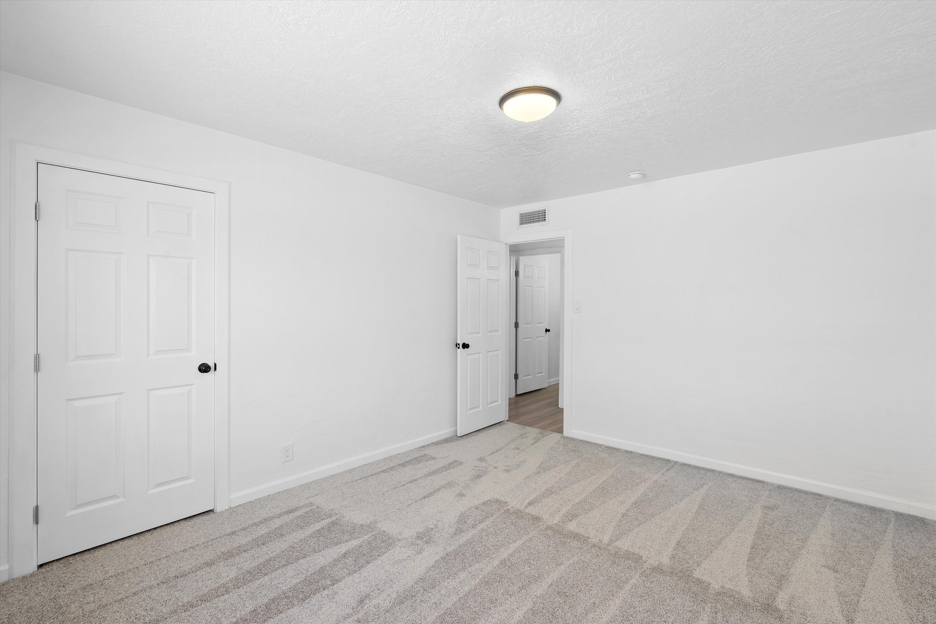 7905 Cutler Avenue NE