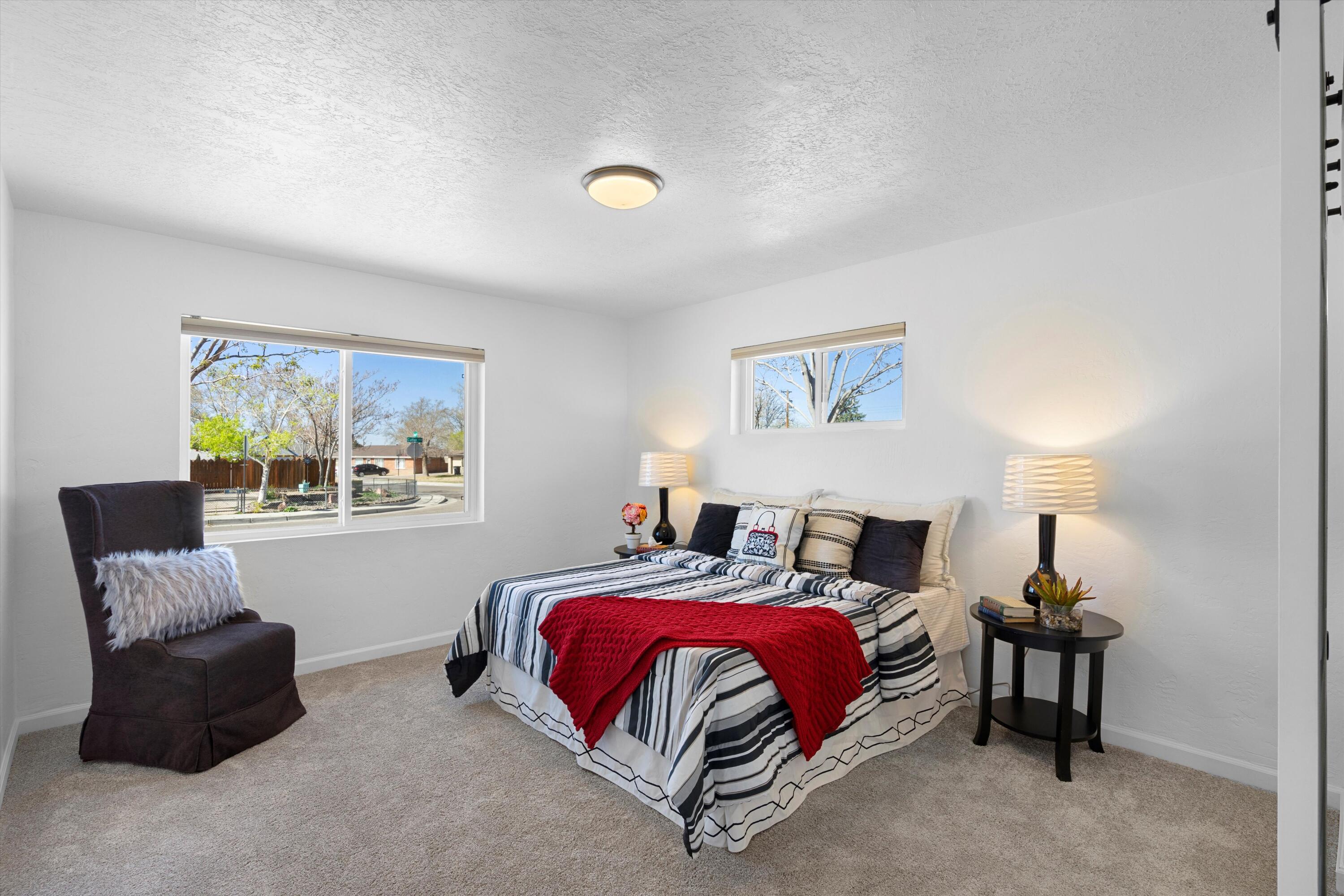 7905 Cutler Avenue NE