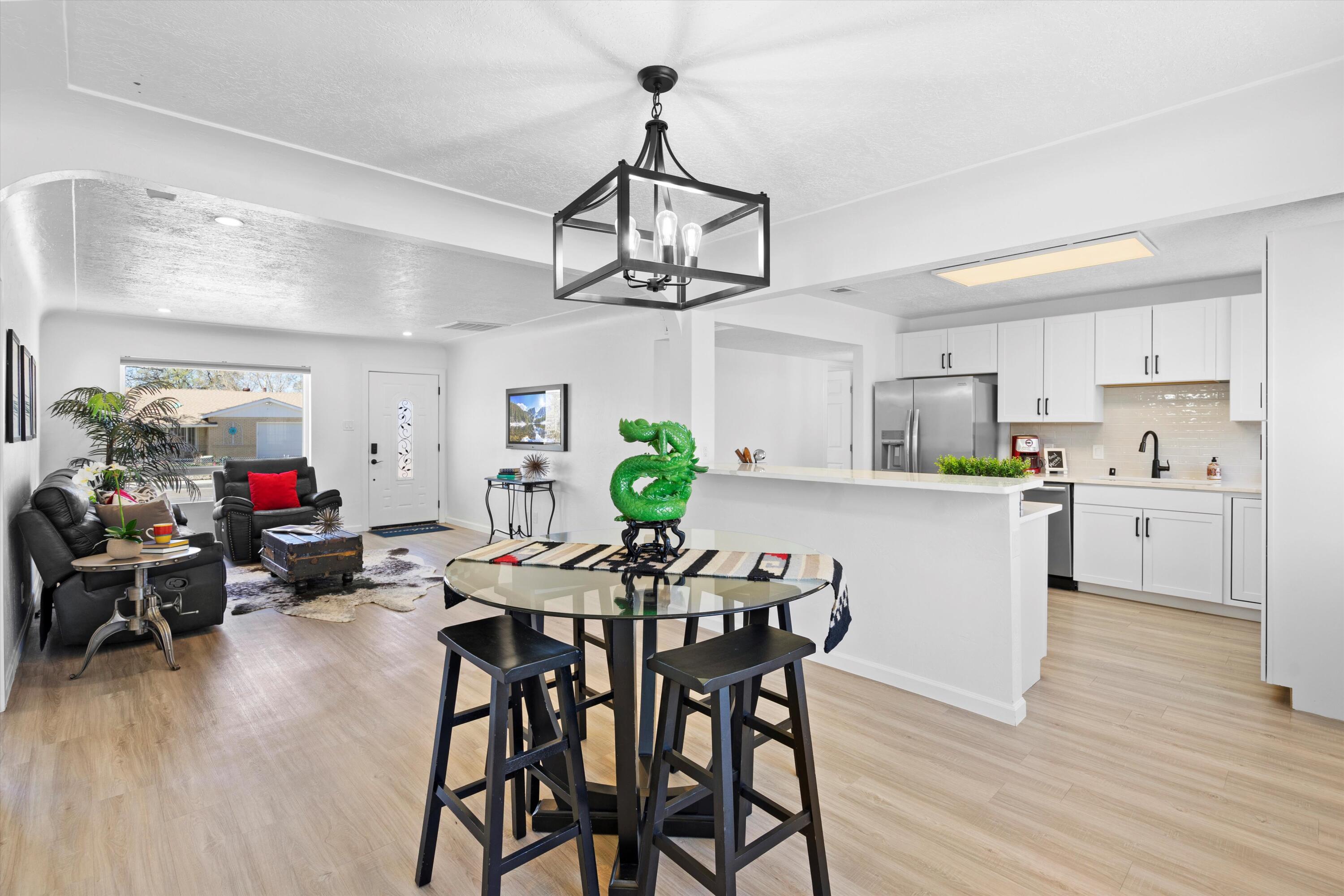 7905 Cutler Avenue NE