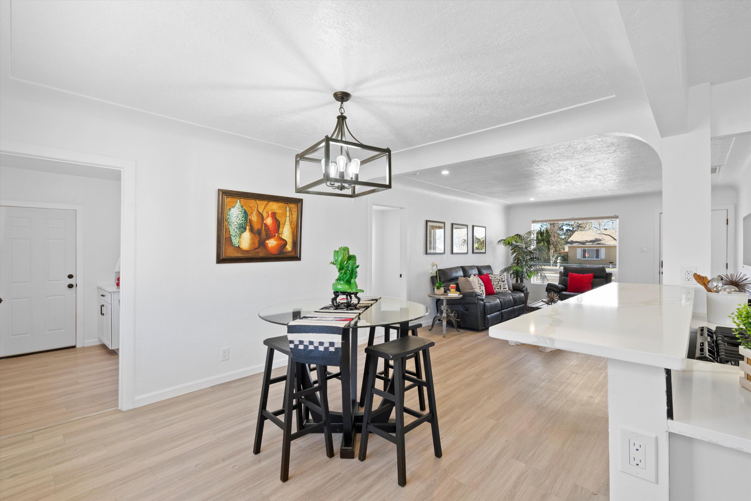 7905 Cutler Avenue NE