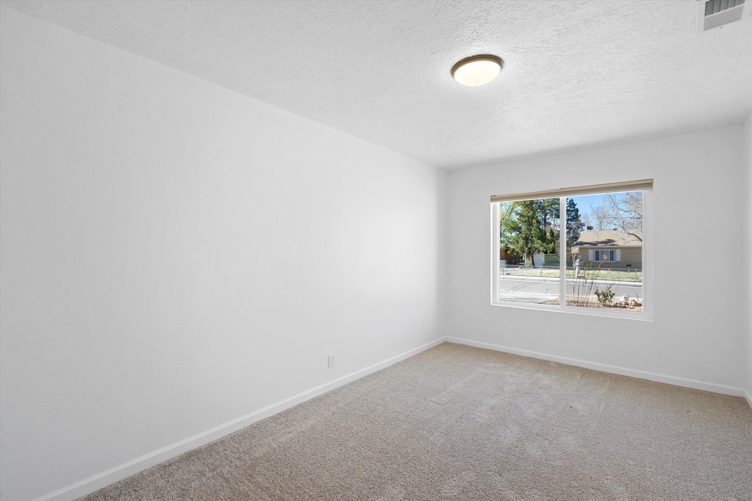 7905 Cutler Avenue NE