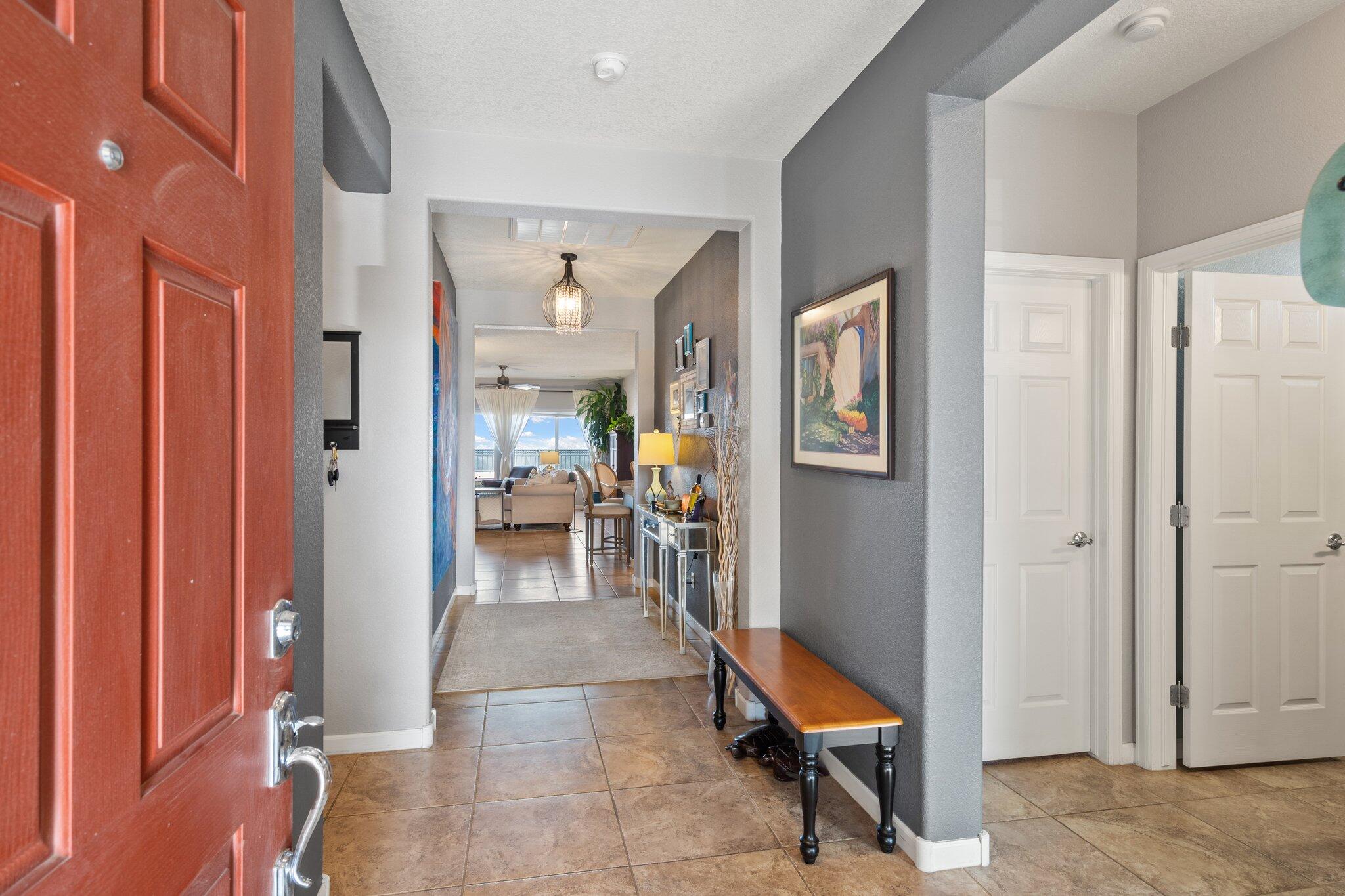 328 Paseo Vista Loop NE
