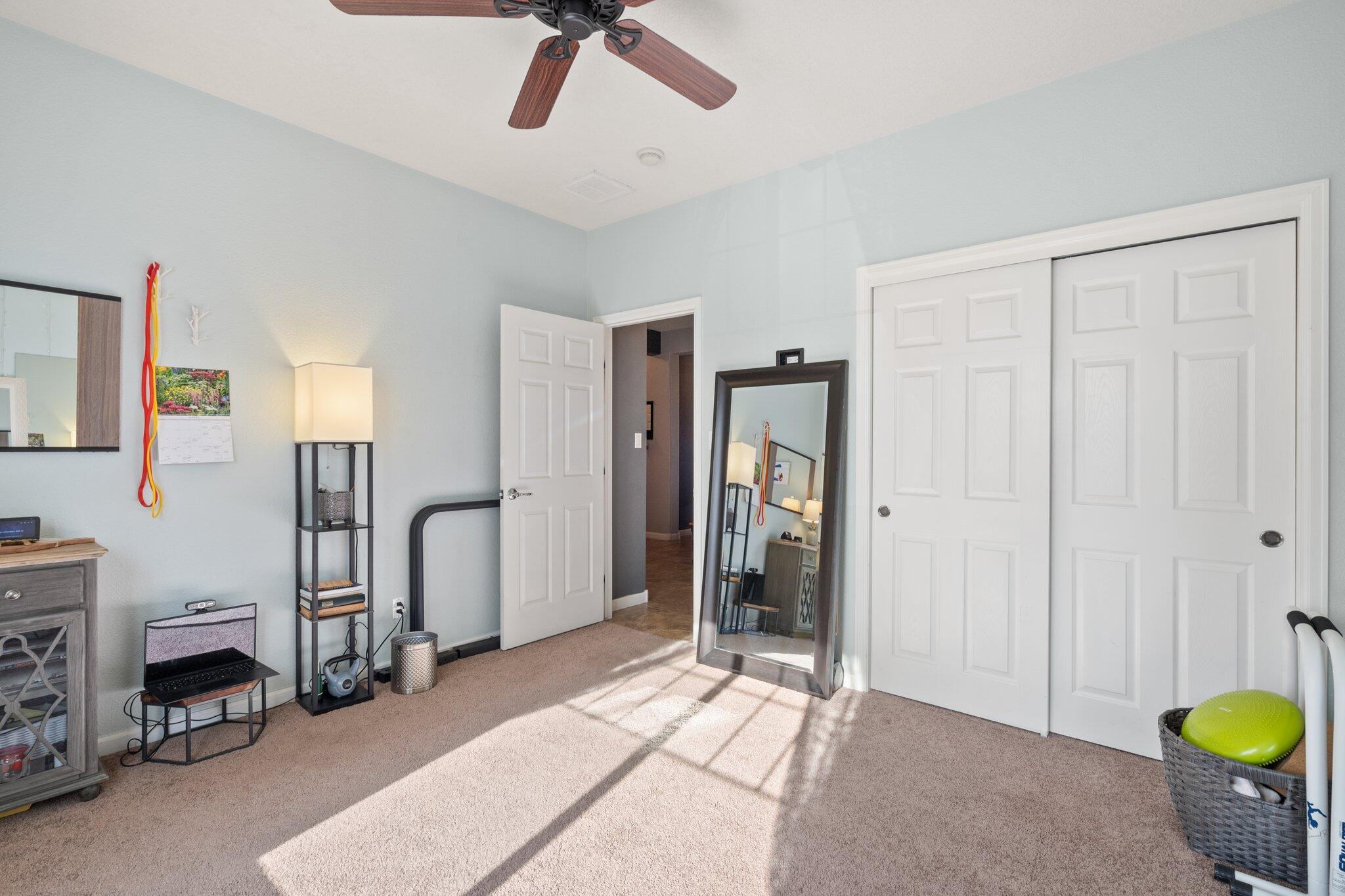 328 Paseo Vista Loop NE