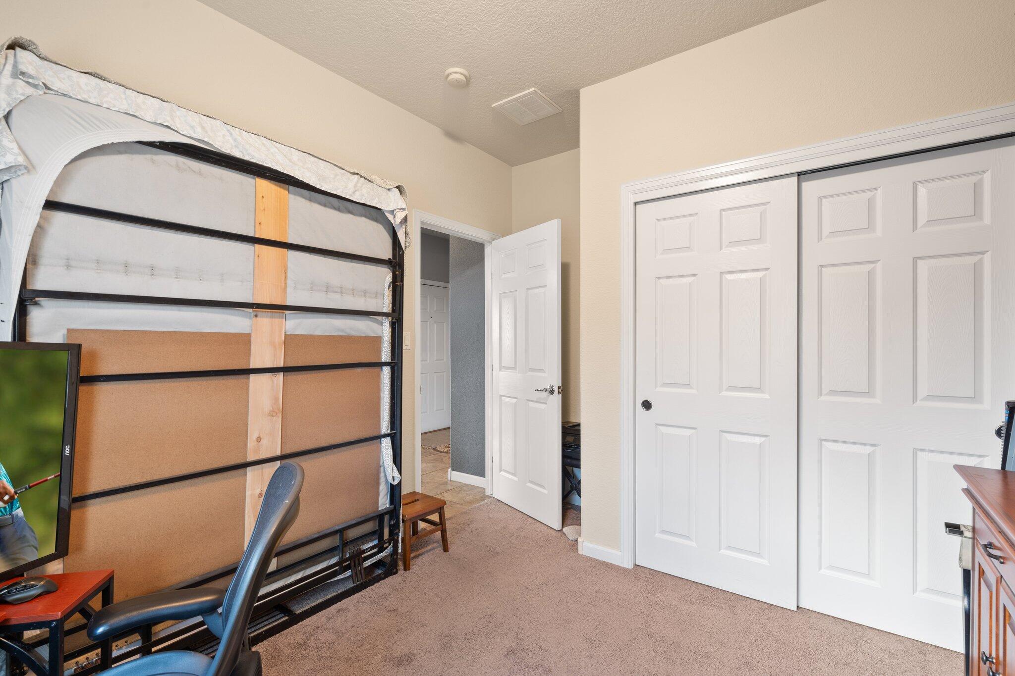 328 Paseo Vista Loop NE
