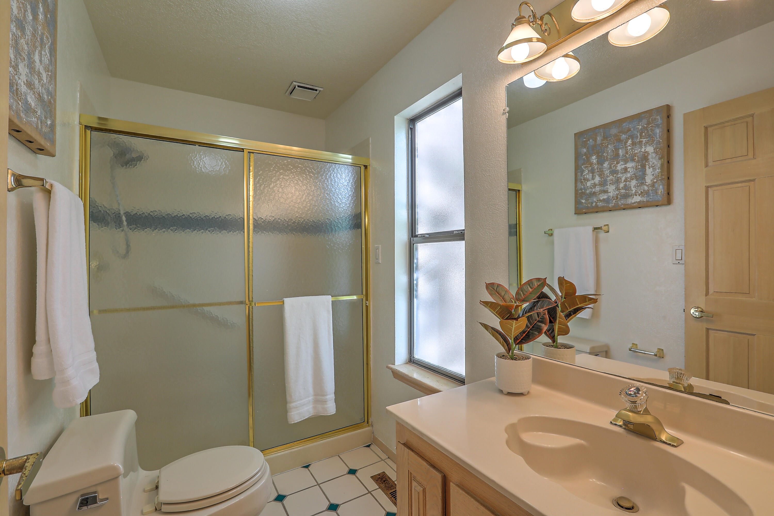 7005 Pala Mesa Court NE