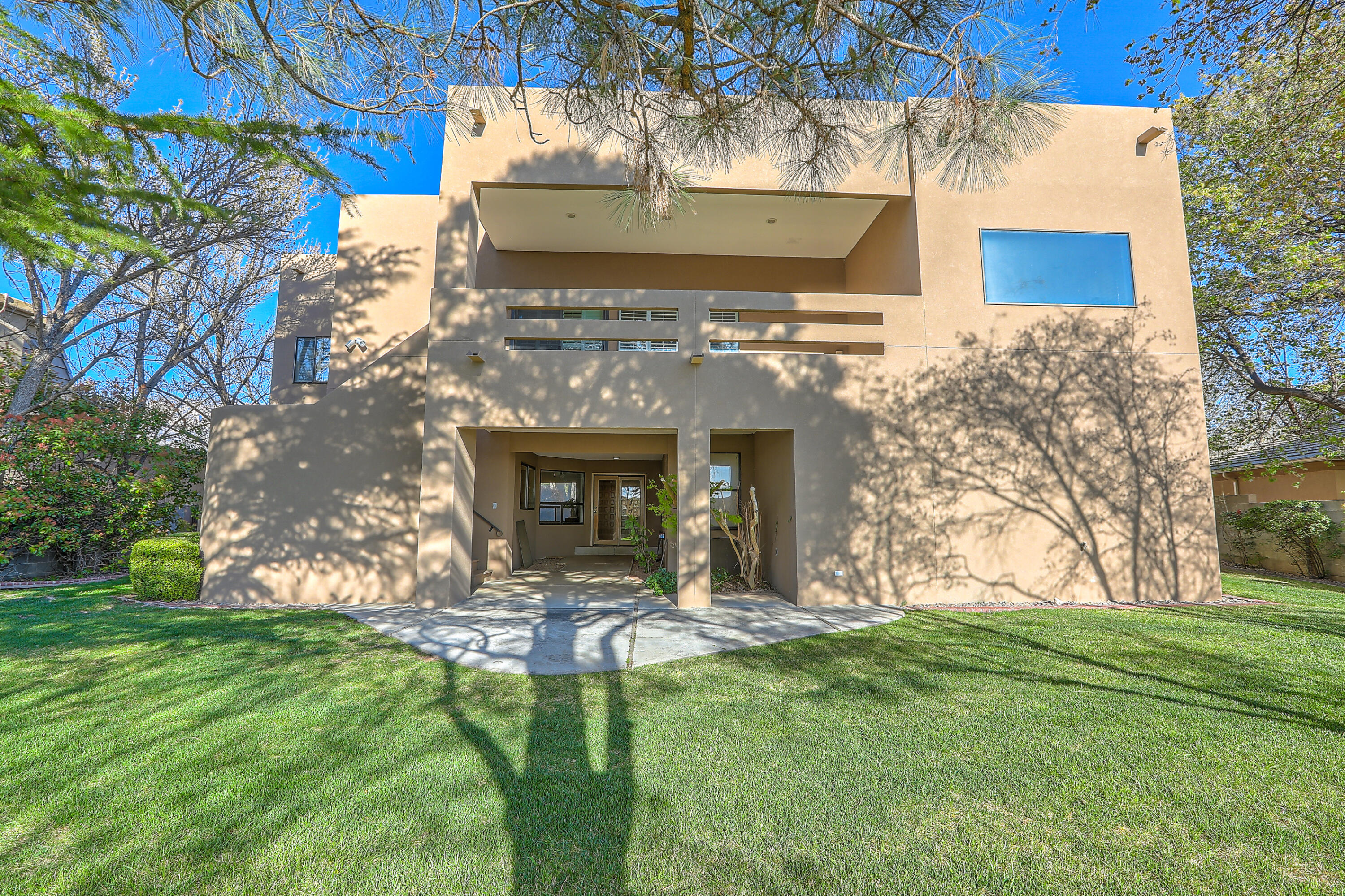 7005 Pala Mesa Court NE