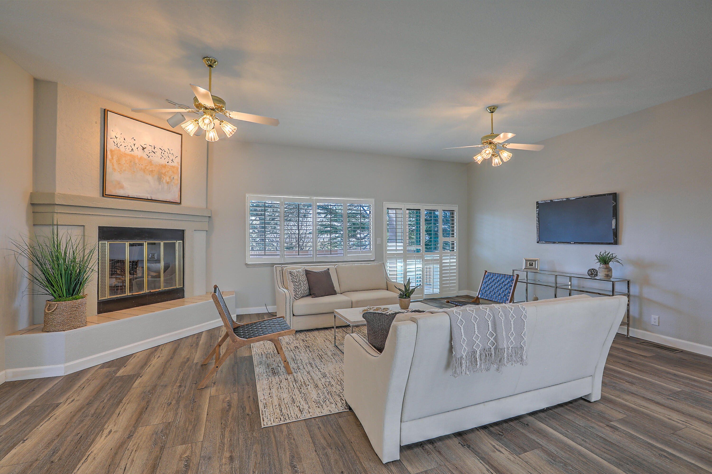 7005 Pala Mesa Court NE