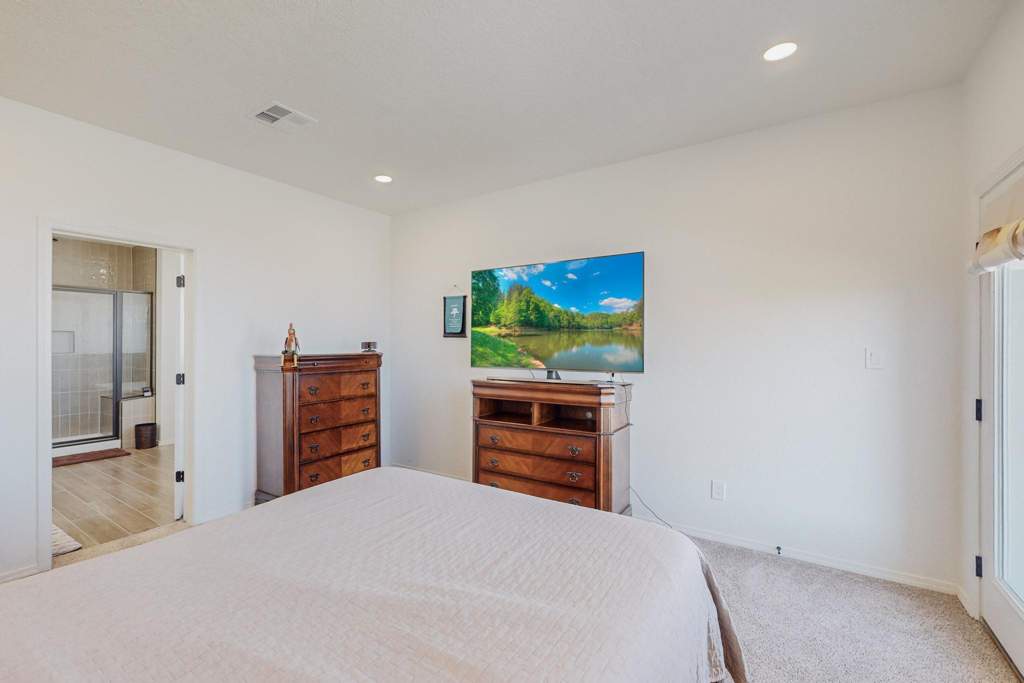 5377 East Village Road NE