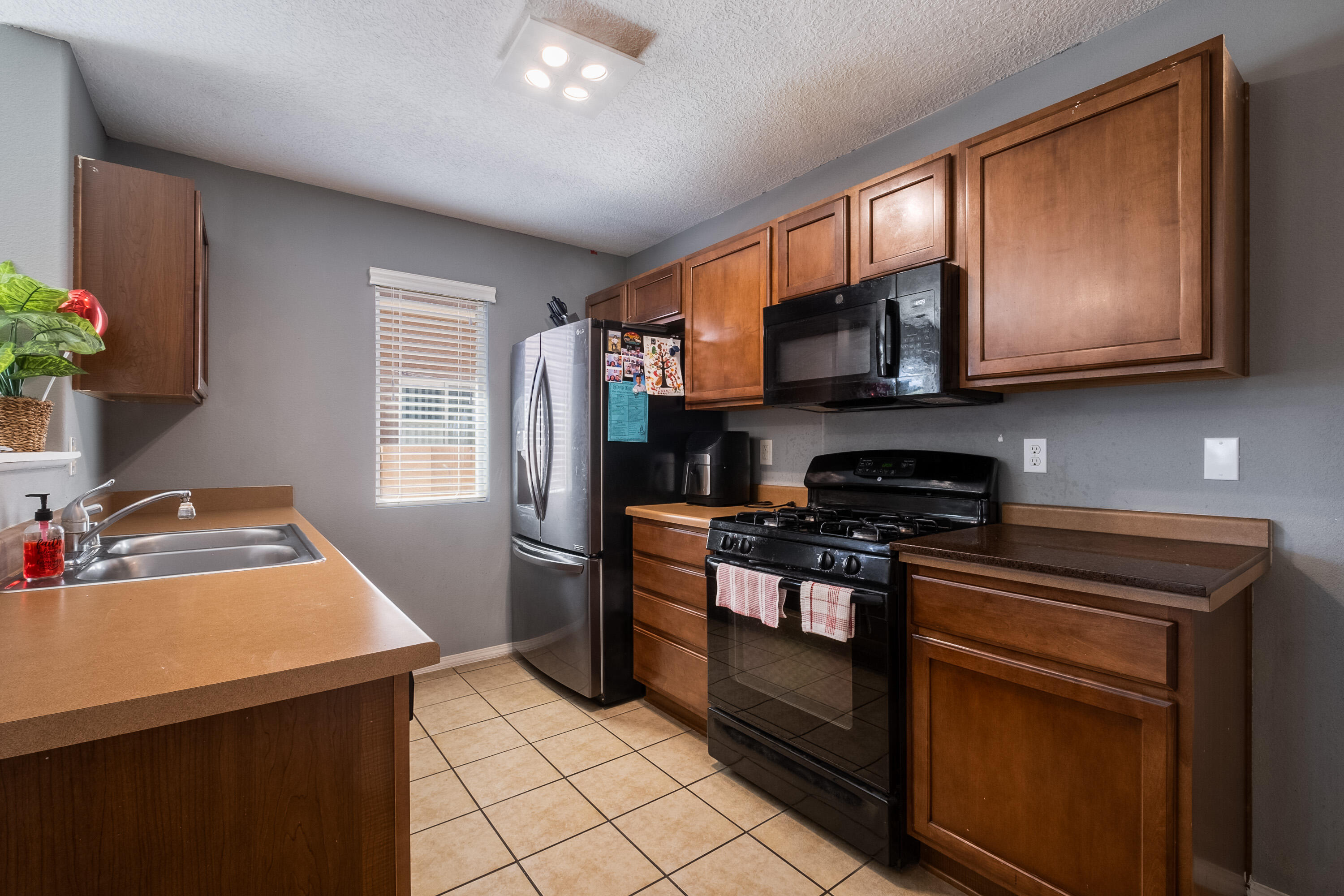 3043 Erratic Street SW