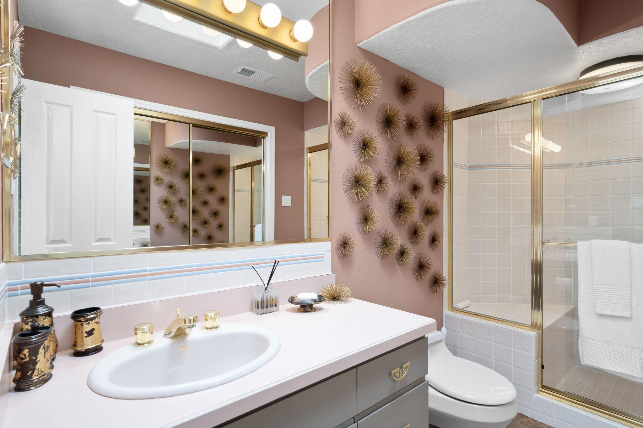 203 N Felice Perea Road