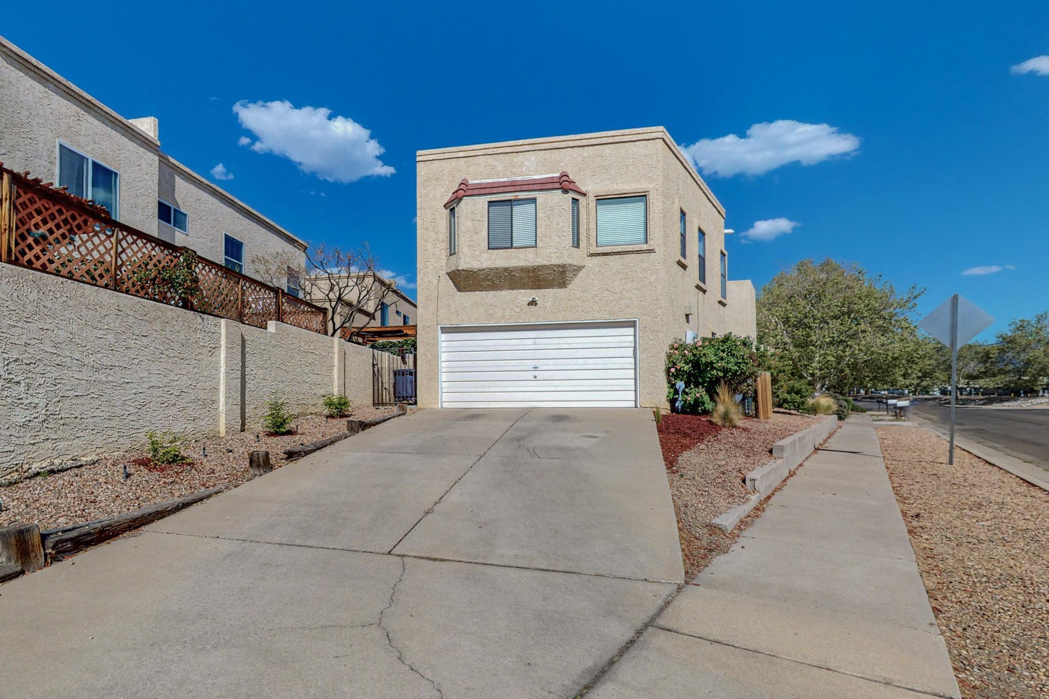 10001 Lagrima De Oro Road NE