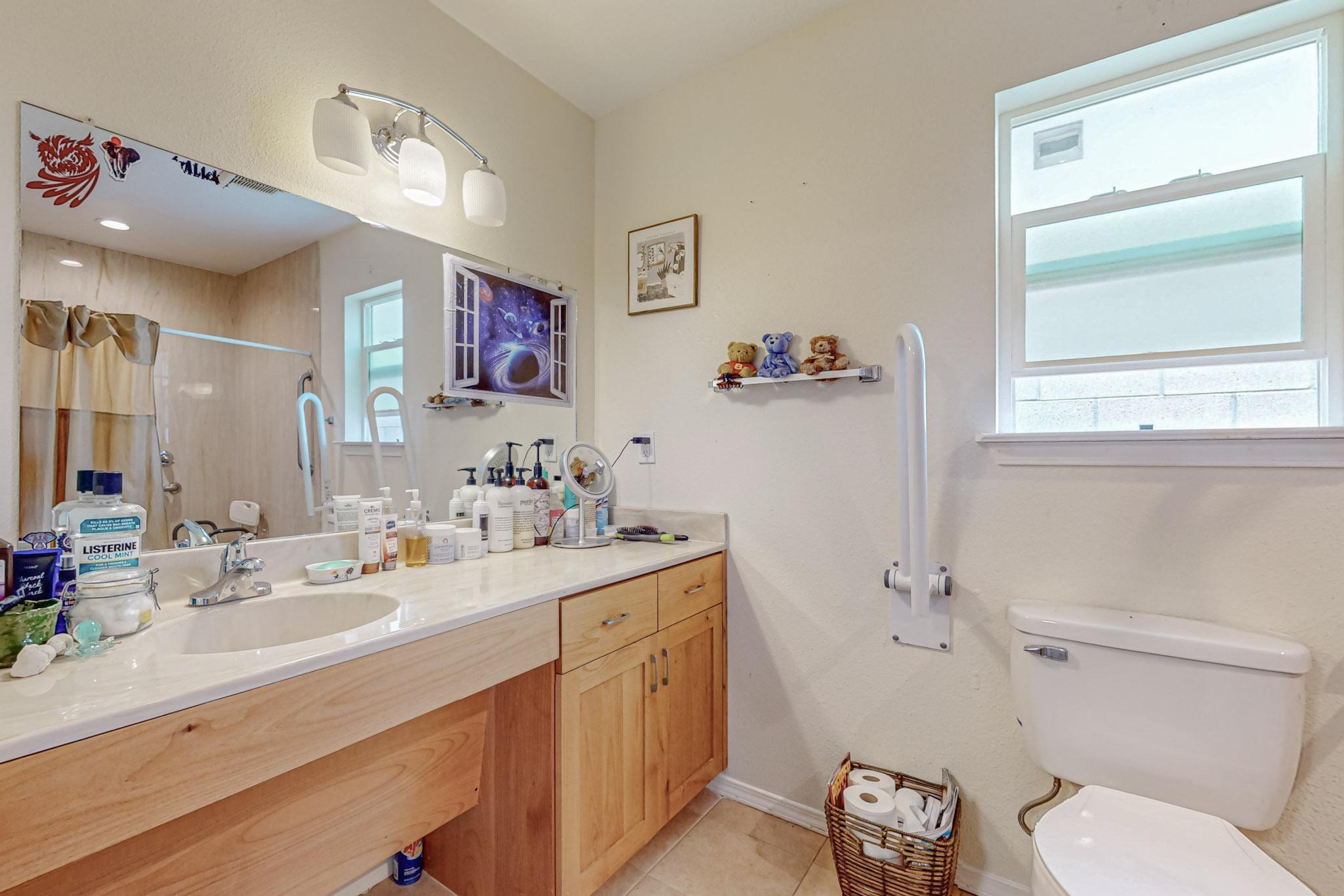 13001 Skyview Avenue NE