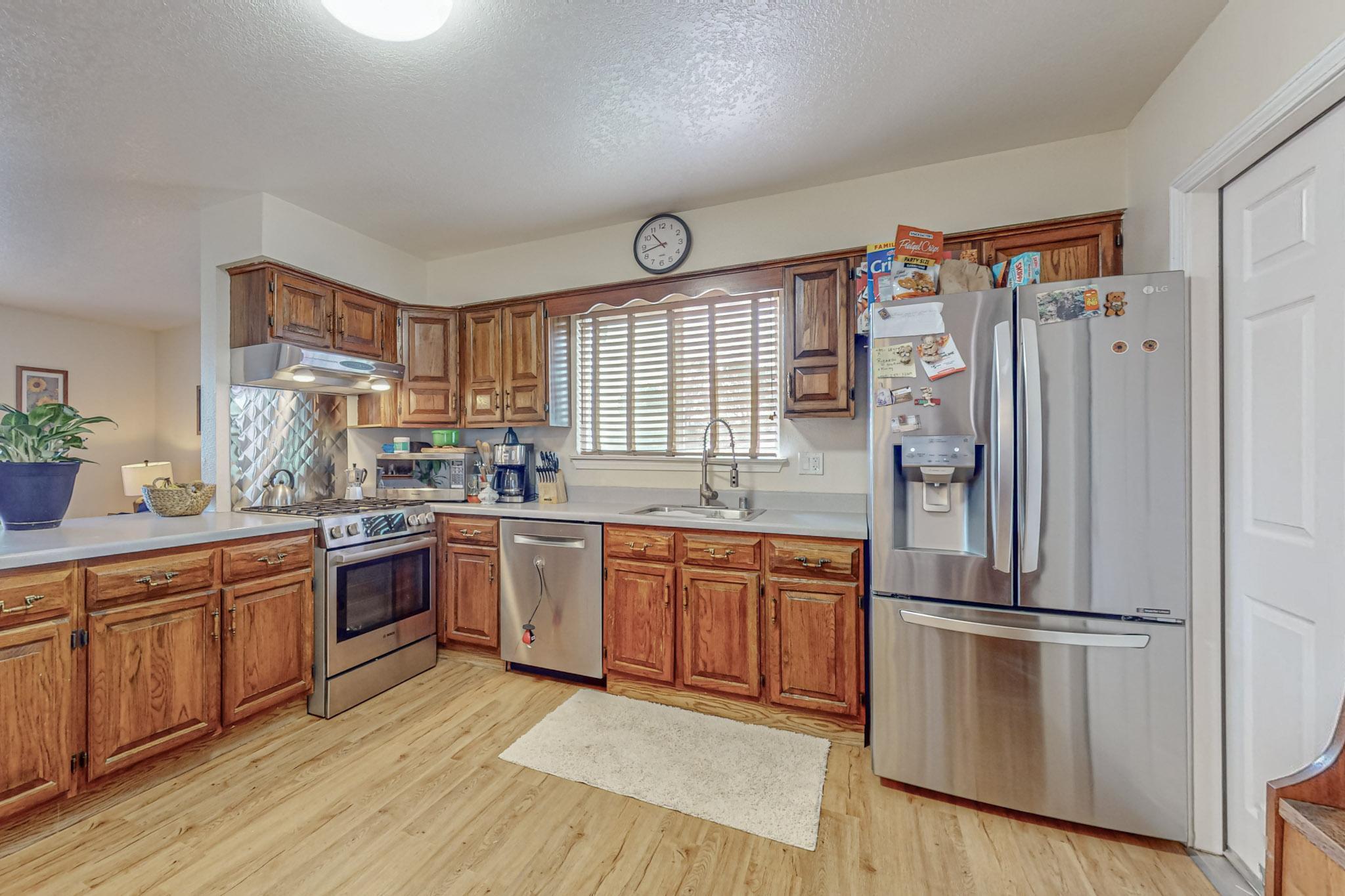 13001 Skyview Avenue NE