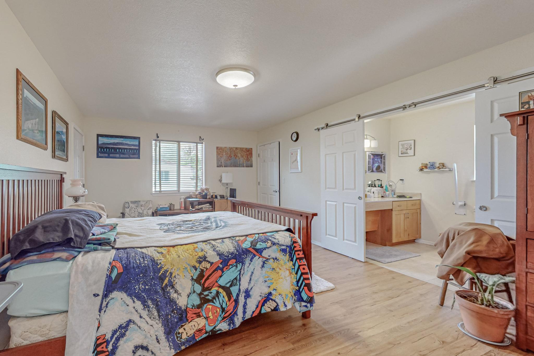 13001 Skyview Avenue NE