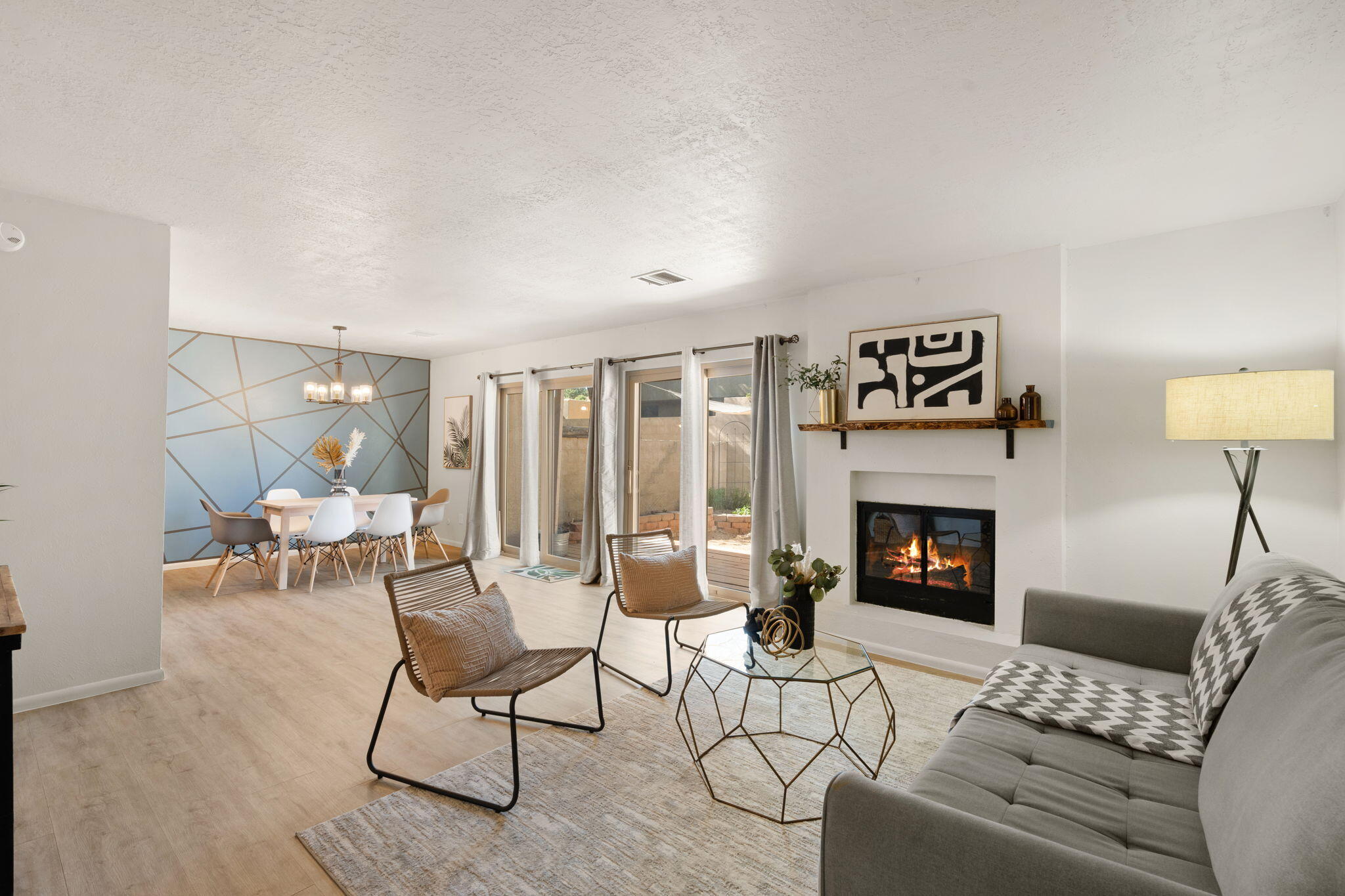 6813 Los Trechos Court NE