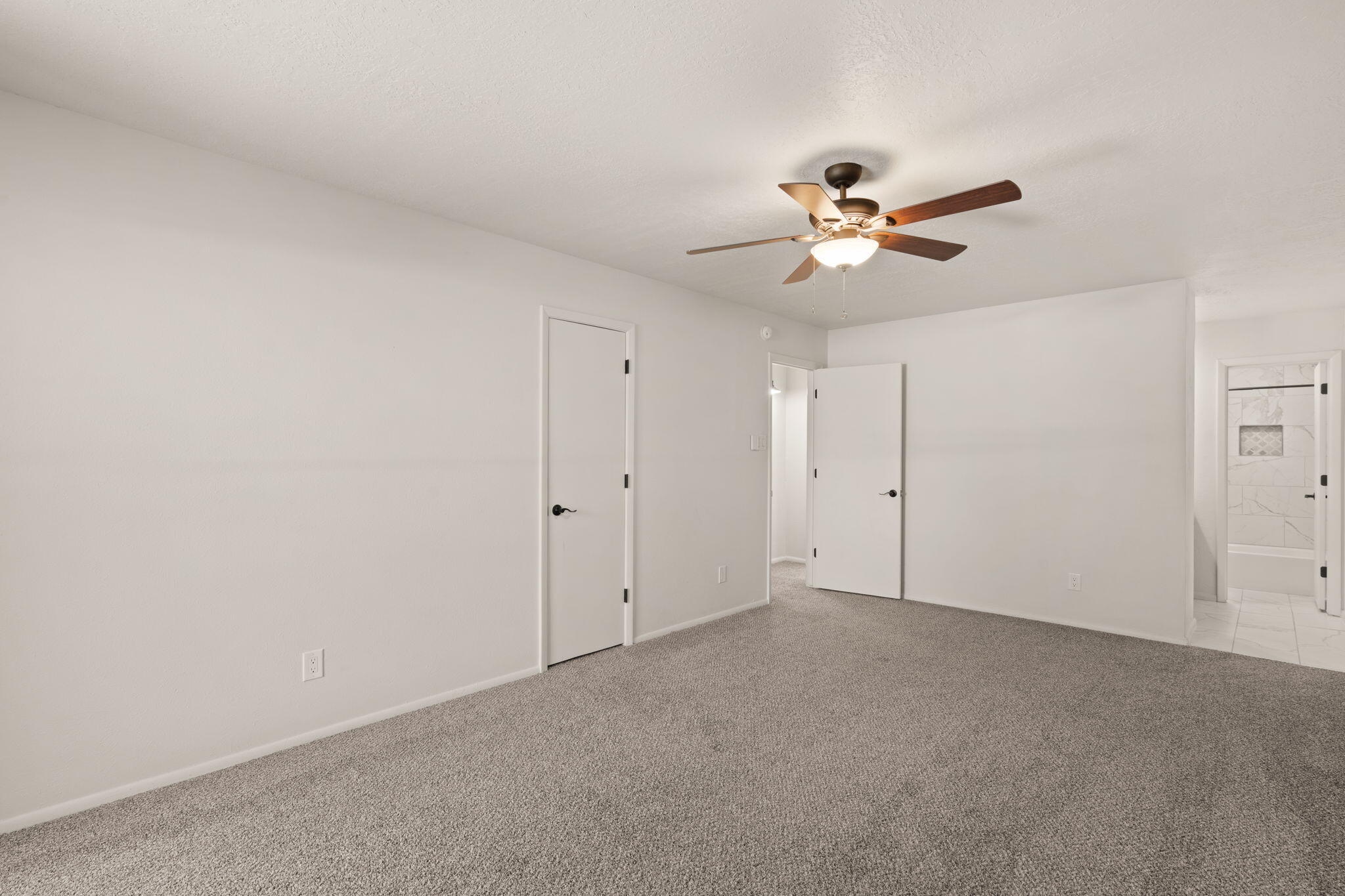 6813 Los Trechos Court NE