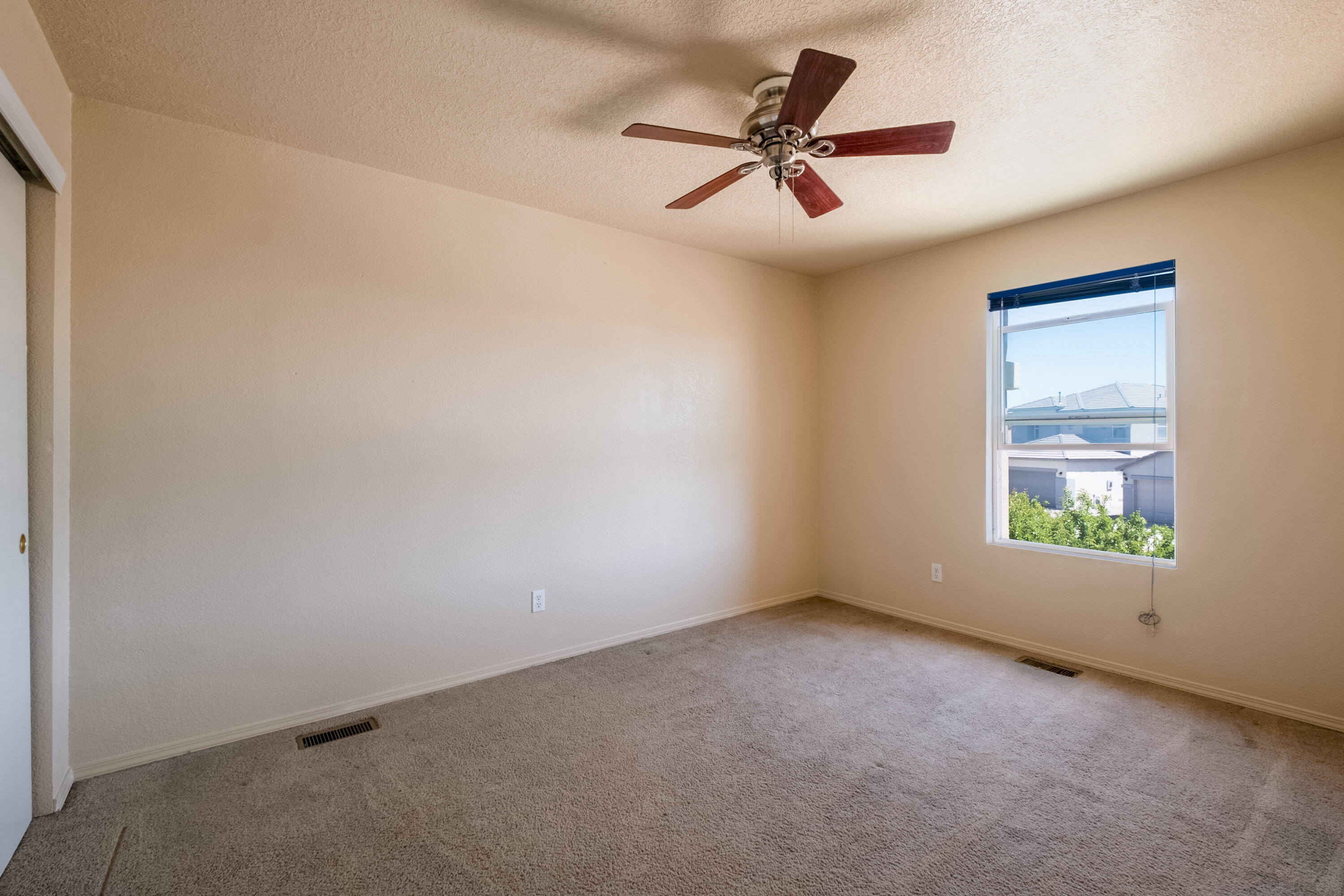 1301 El Segundo Avenue NE