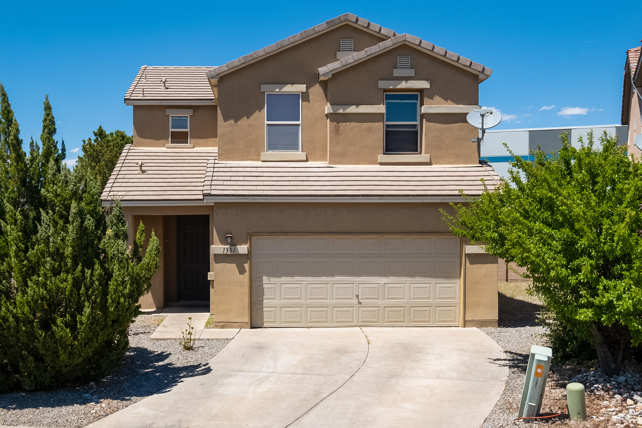 1301 El Segundo Avenue NE