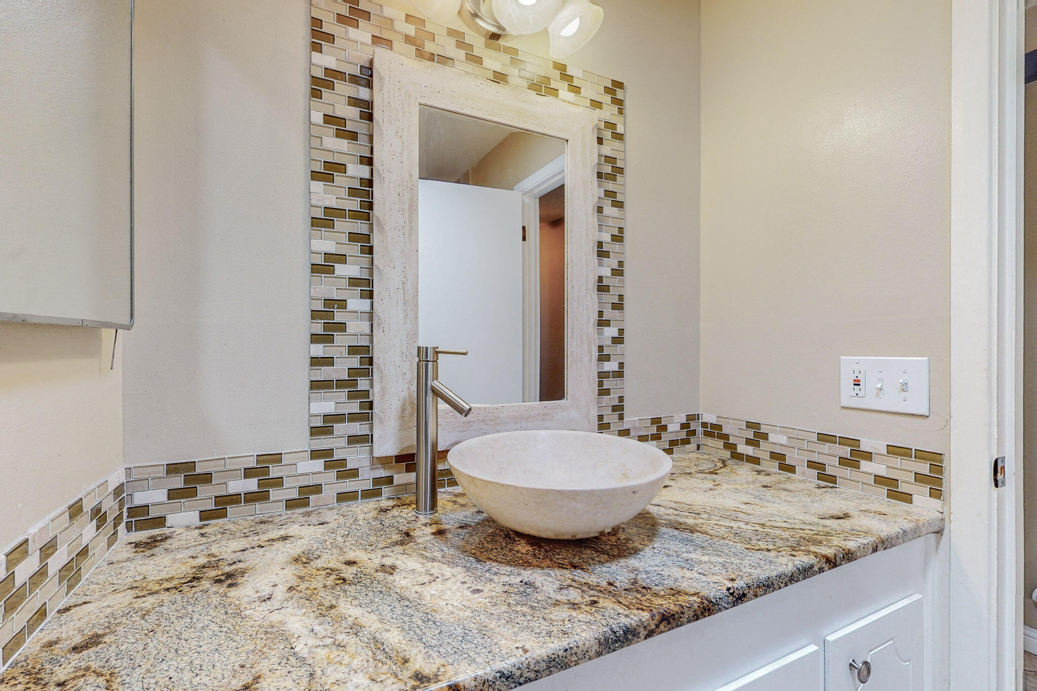 7309 Kathleen Avenue NE