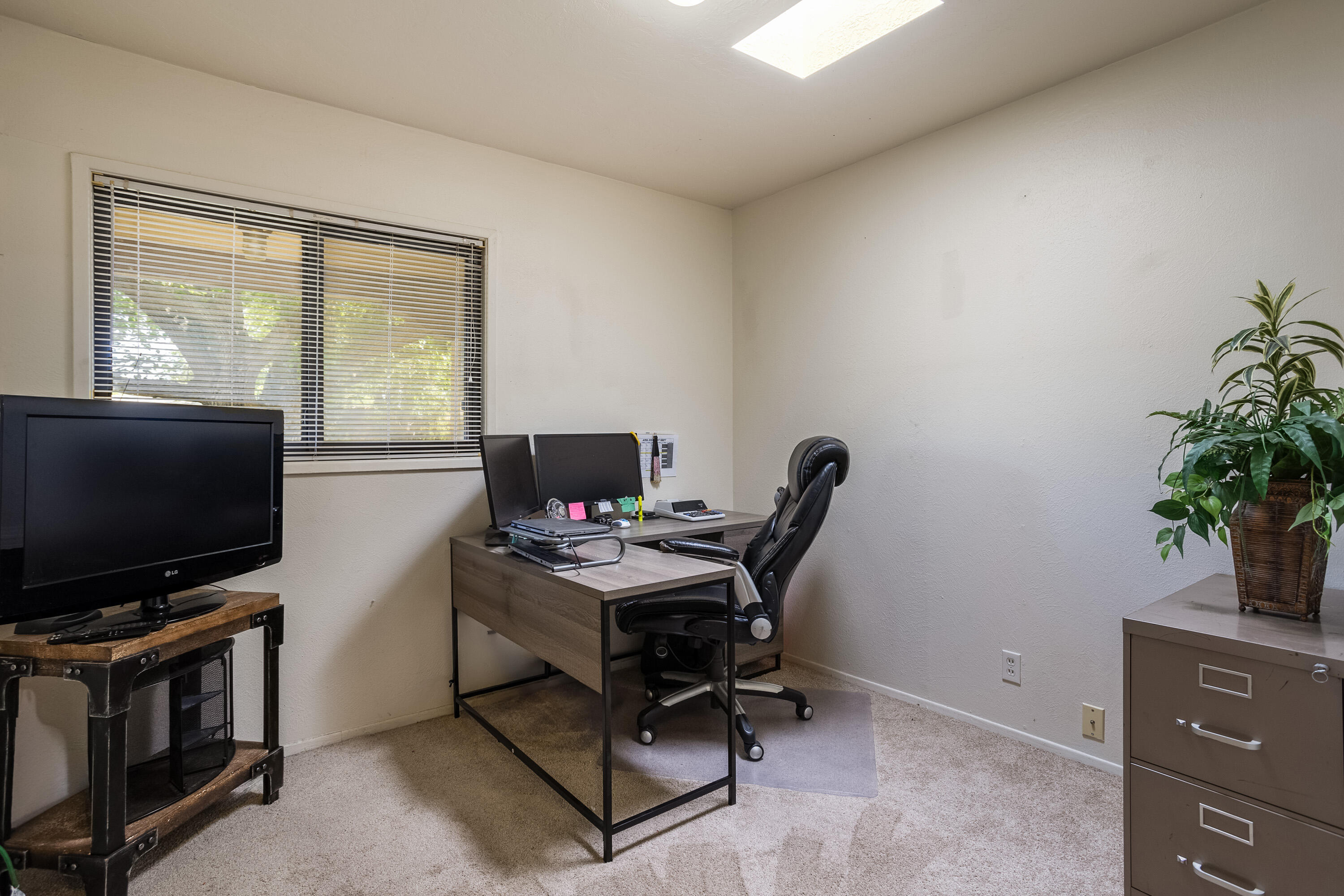 10235 Propps Street NE