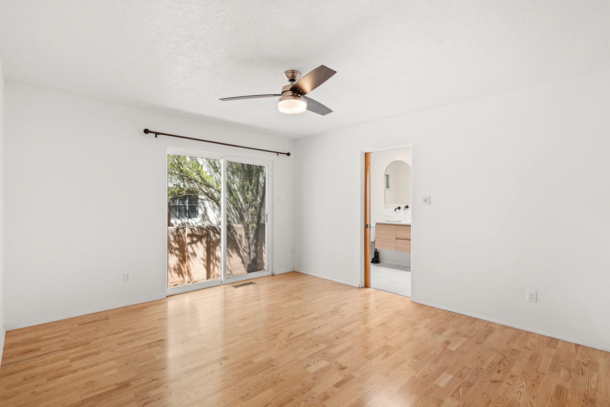 410 Richmond Drive SE