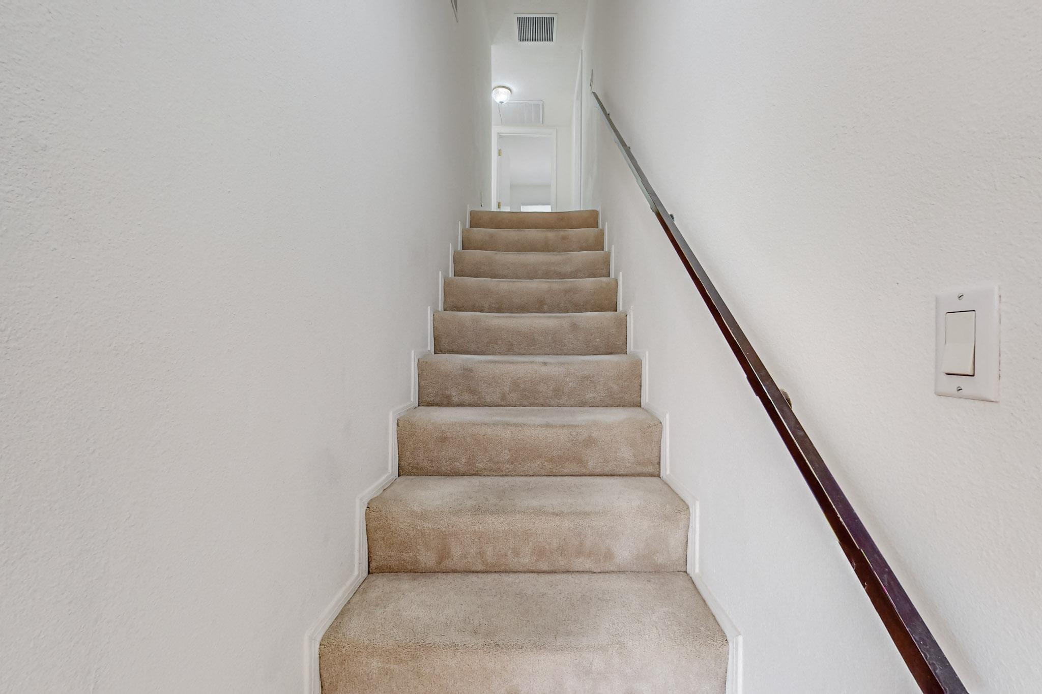 6008 Annapolis Road NE