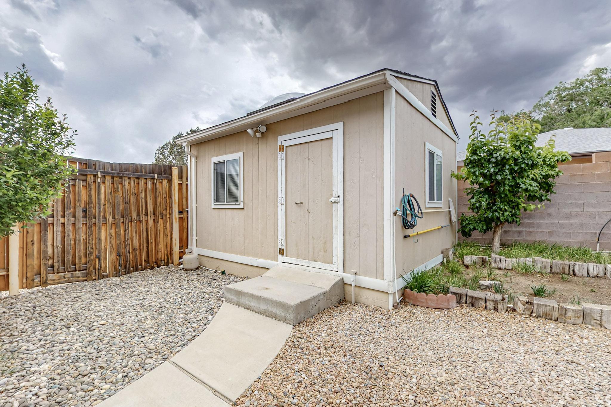 6008 Annapolis Road NE