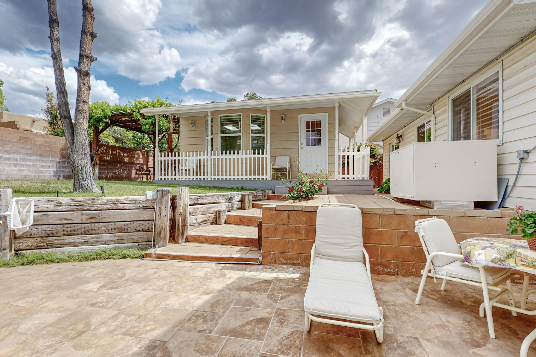 6008 Annapolis Road NE