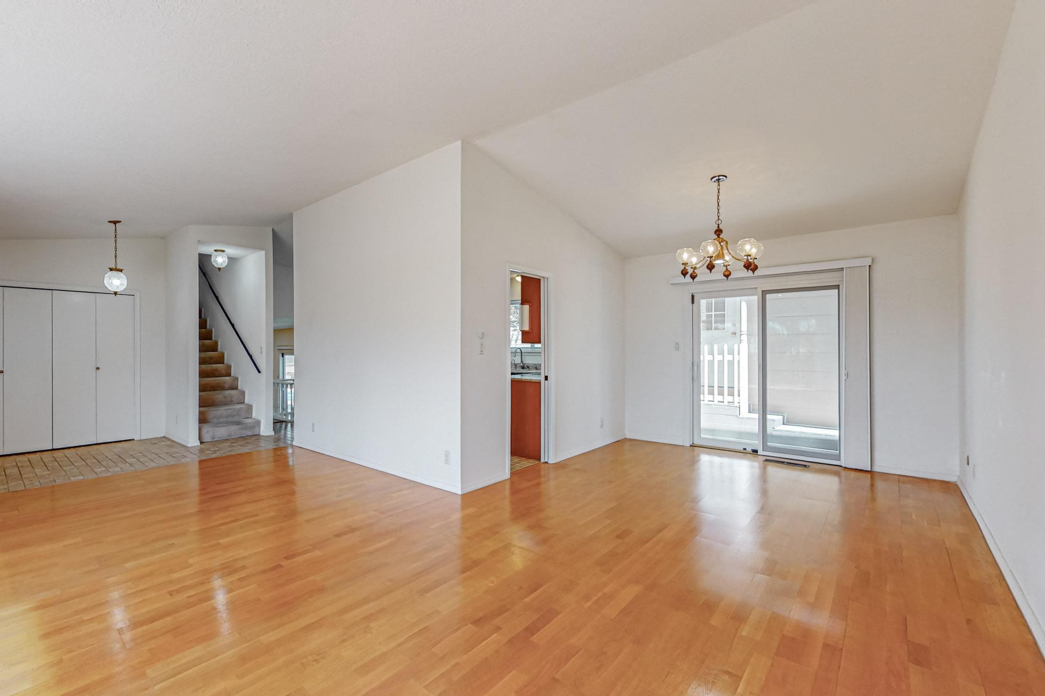 6008 Annapolis Road NE