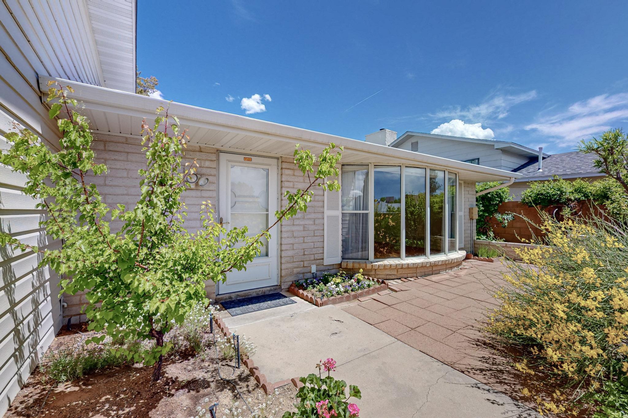 6008 Annapolis Road NE