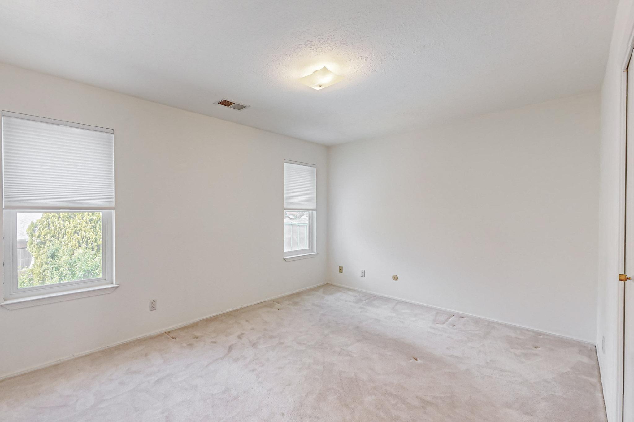 6008 Annapolis Road NE