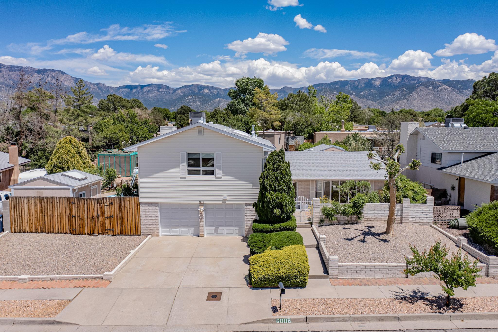 6008 Annapolis Road NE