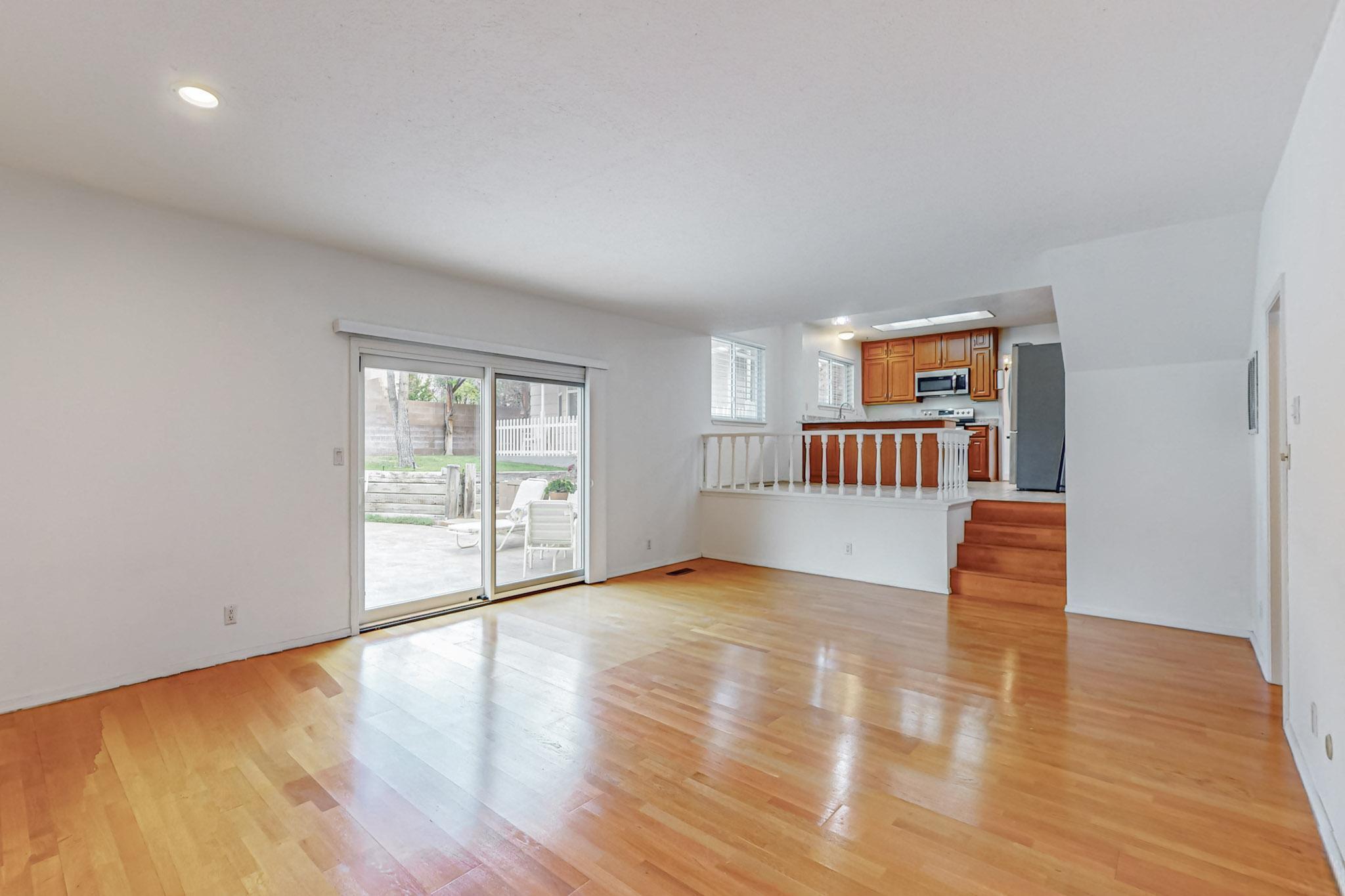 6008 Annapolis Road NE