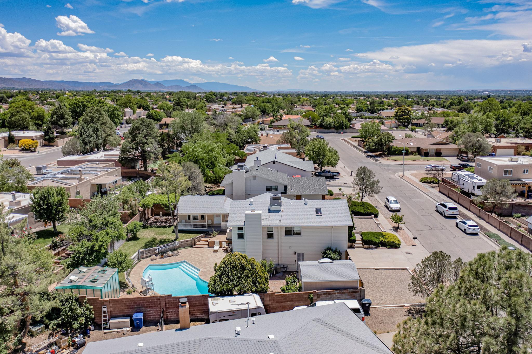 6008 Annapolis Road NE