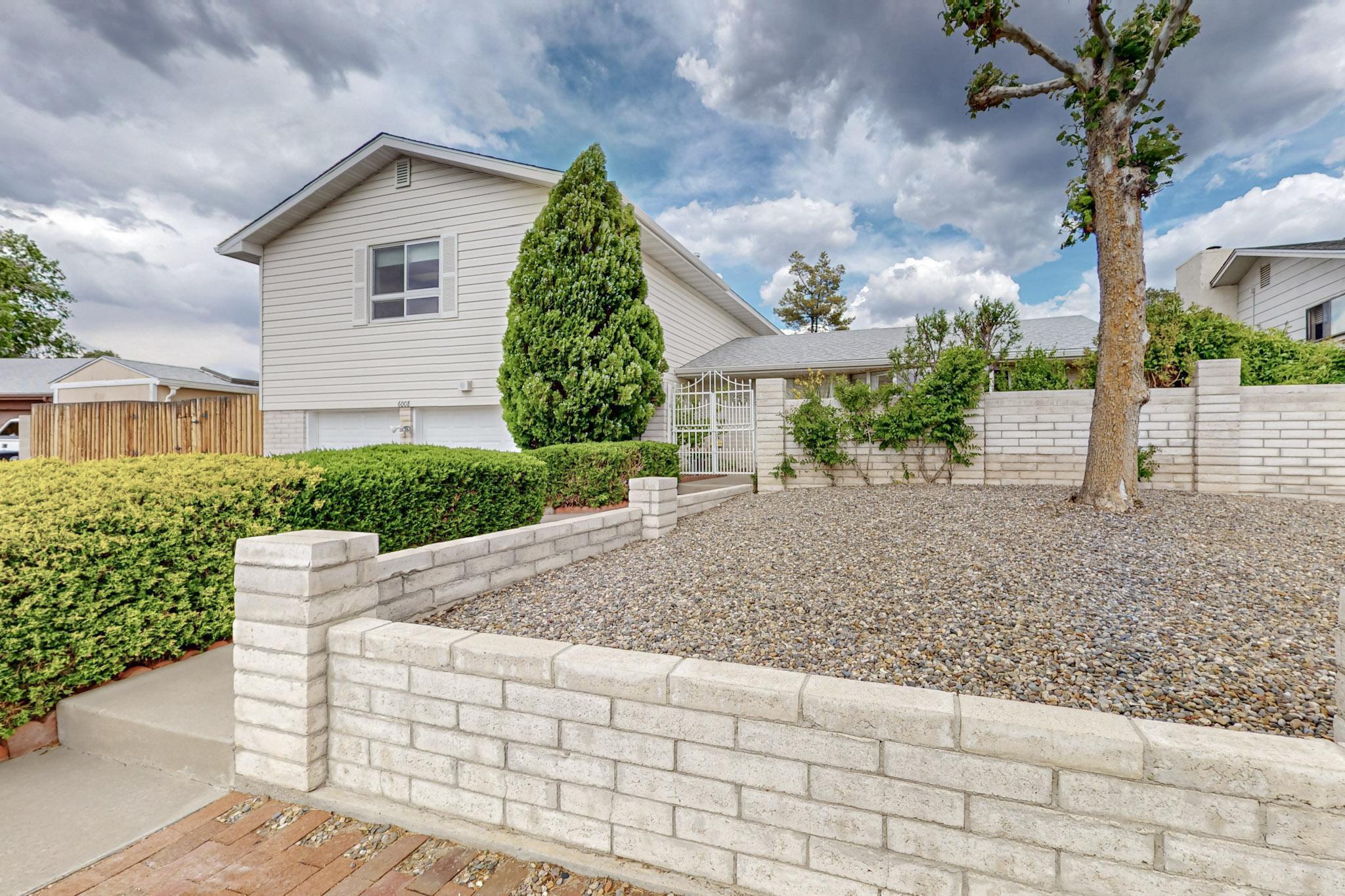 6008 Annapolis Road NE