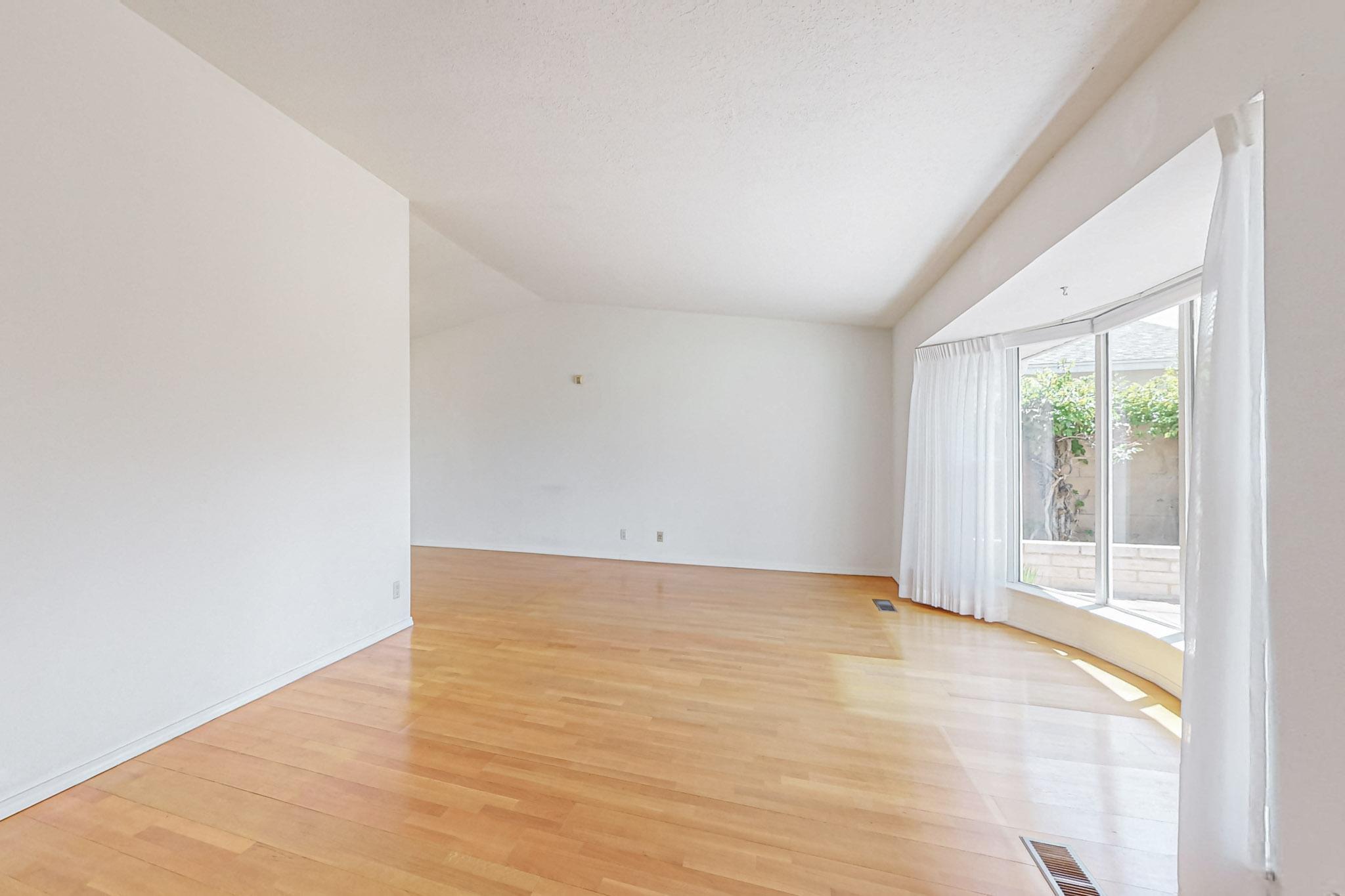 6008 Annapolis Road NE