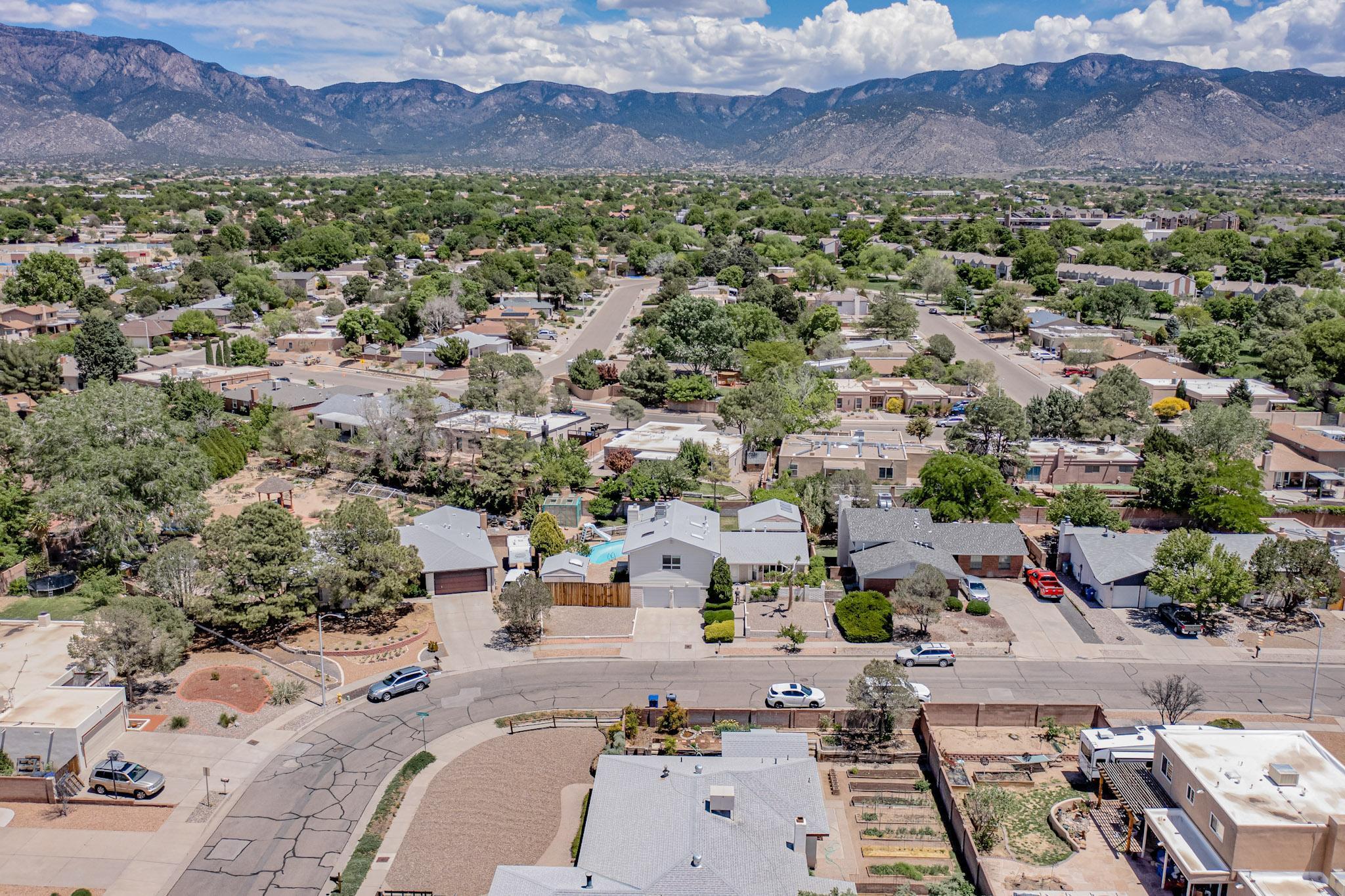 6008 Annapolis Road NE