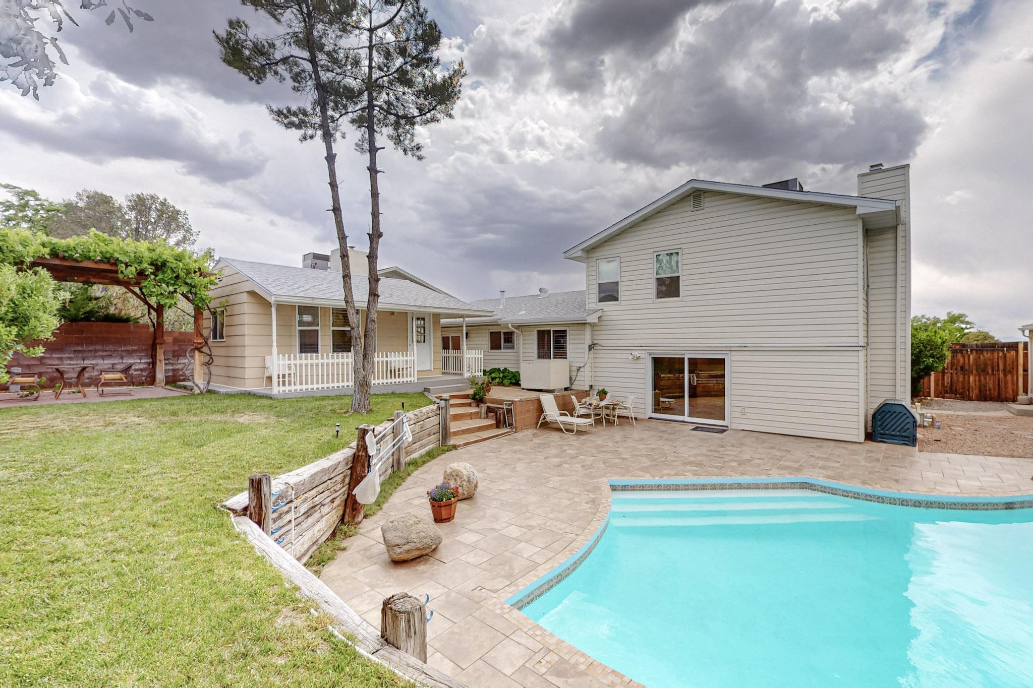 6008 Annapolis Road NE