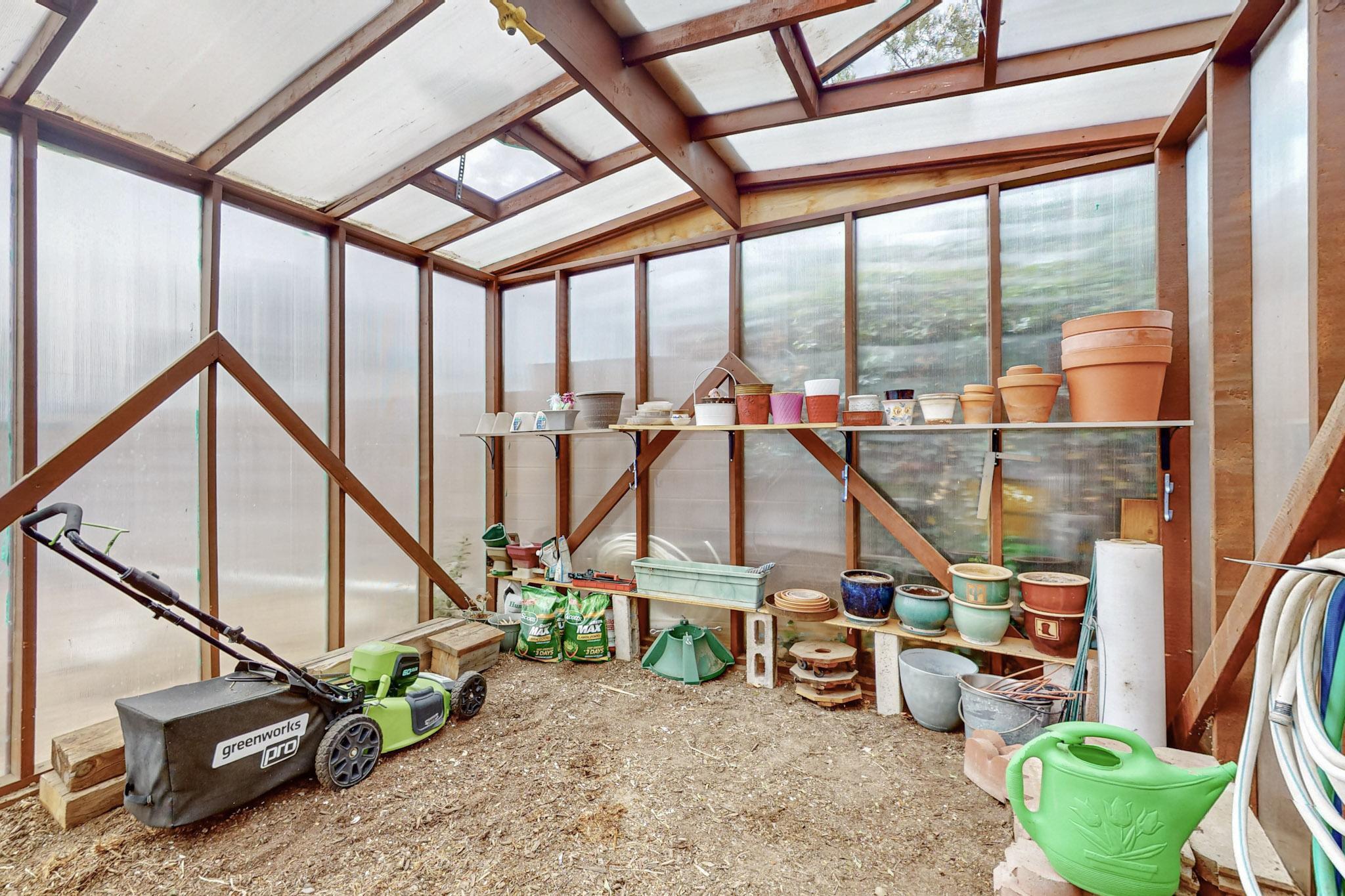 6008 Annapolis Road NE