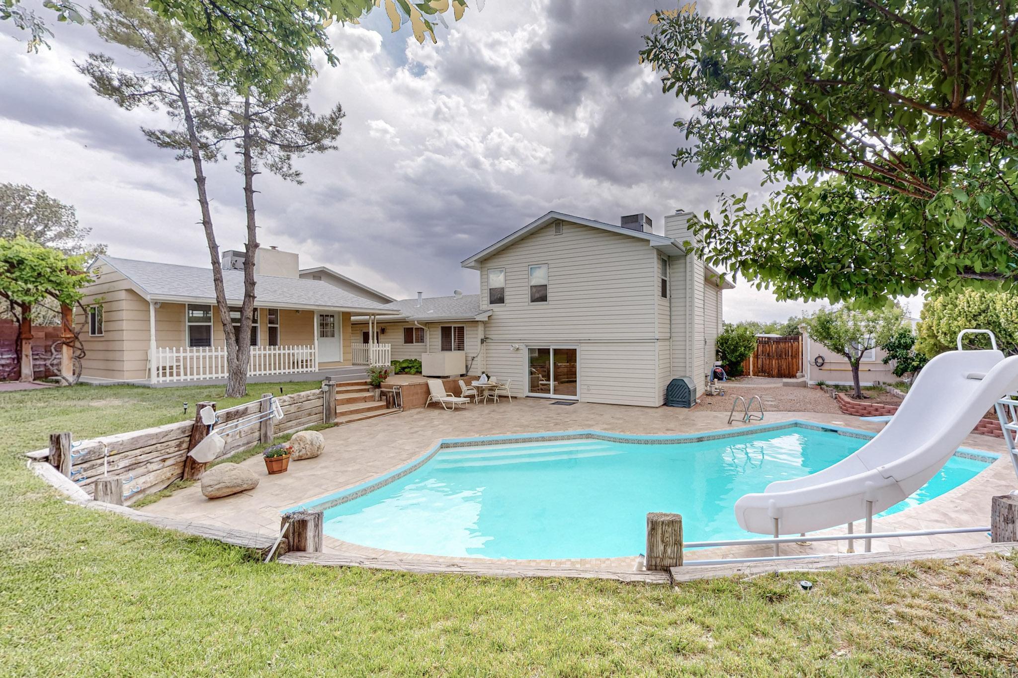 6008 Annapolis Road NE