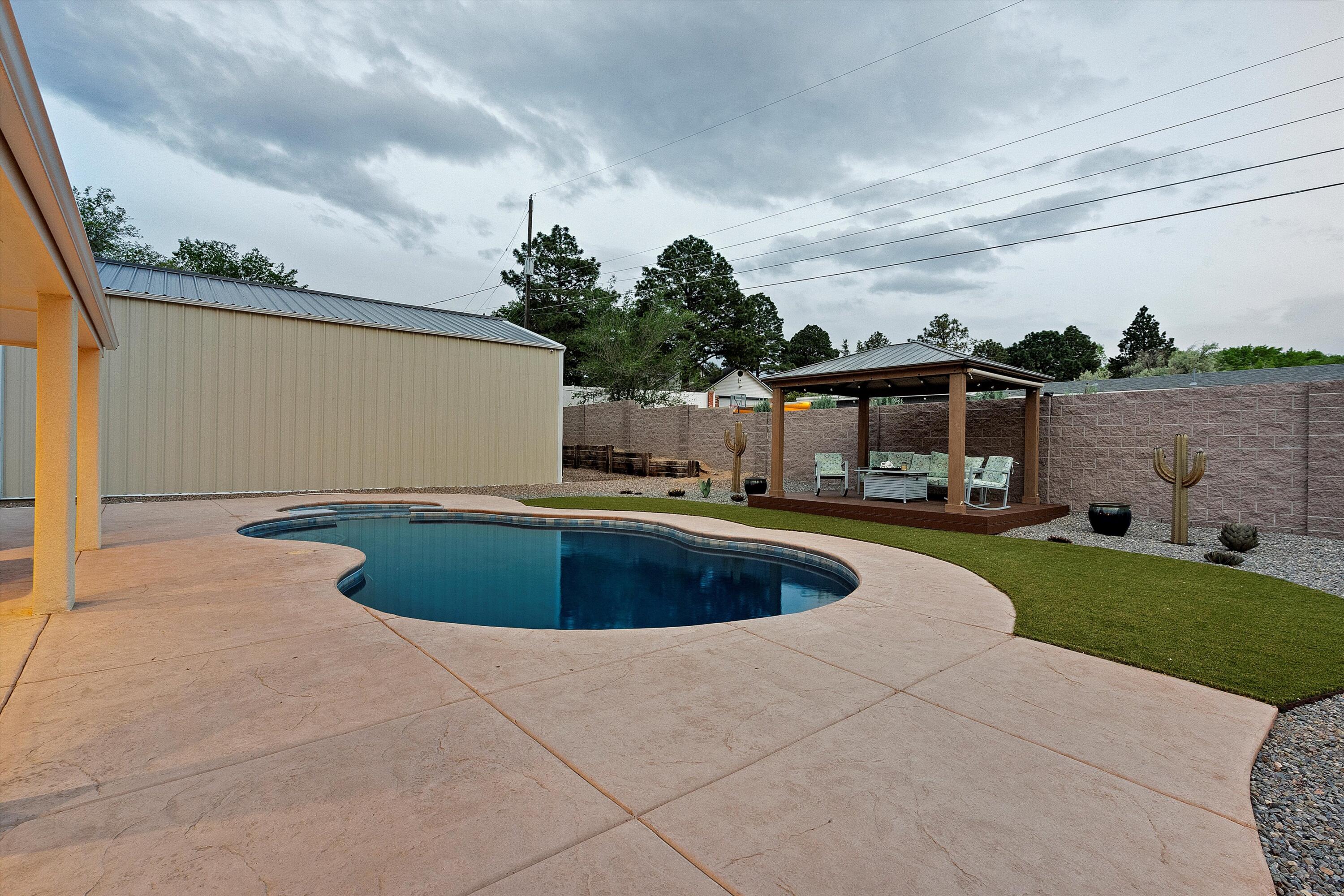 830 Stagecoach Road SE