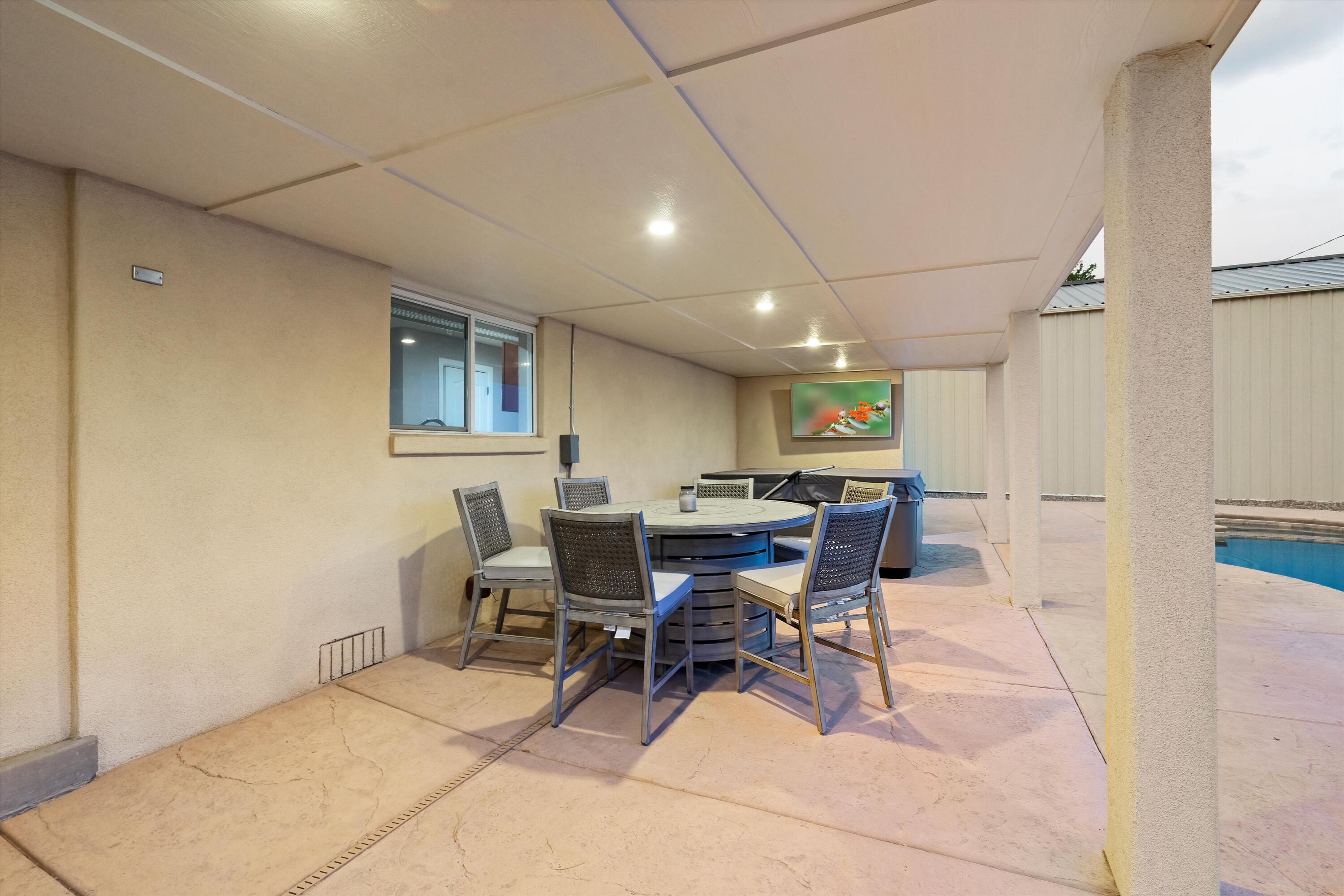 830 Stagecoach Road SE