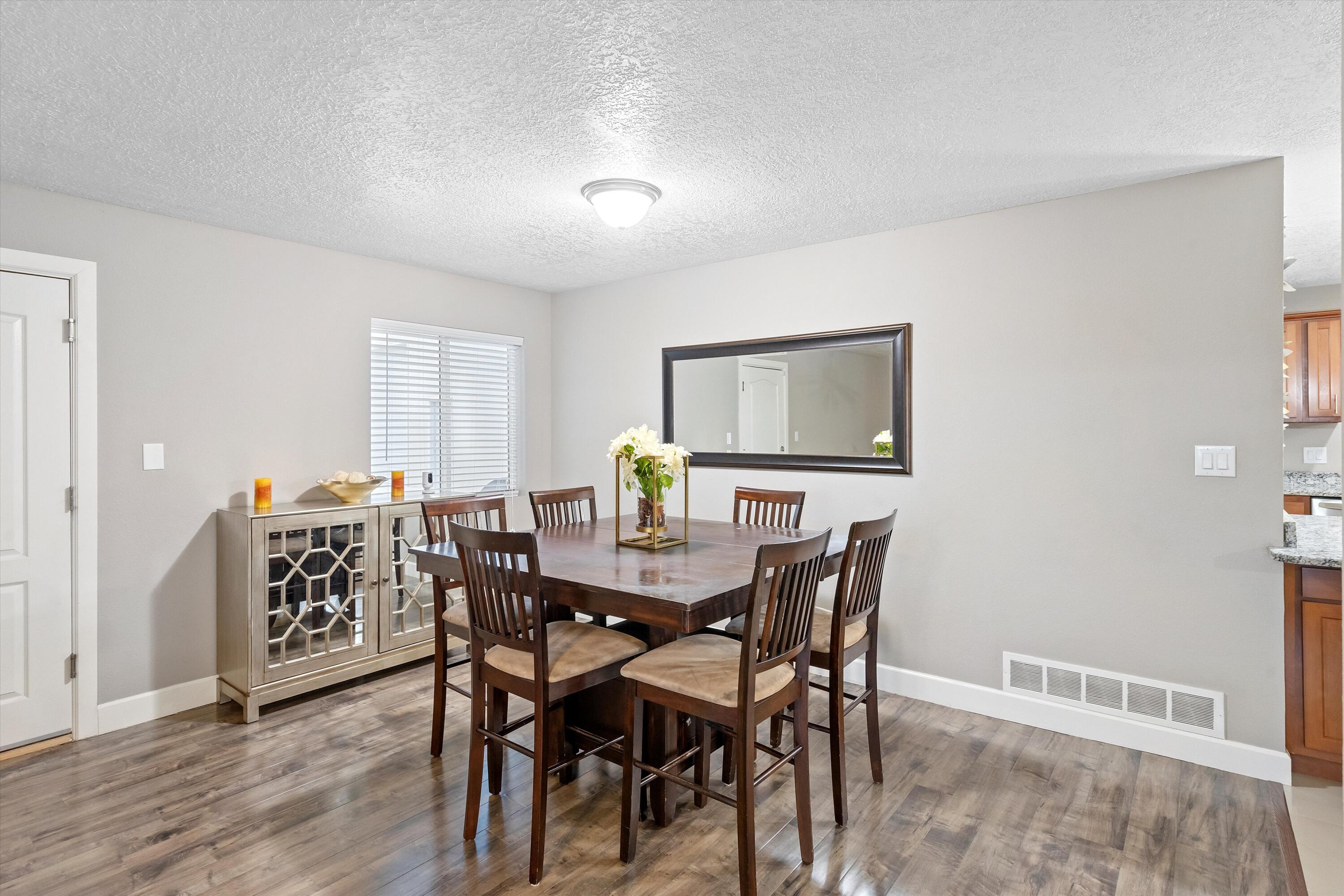 830 Stagecoach Road SE